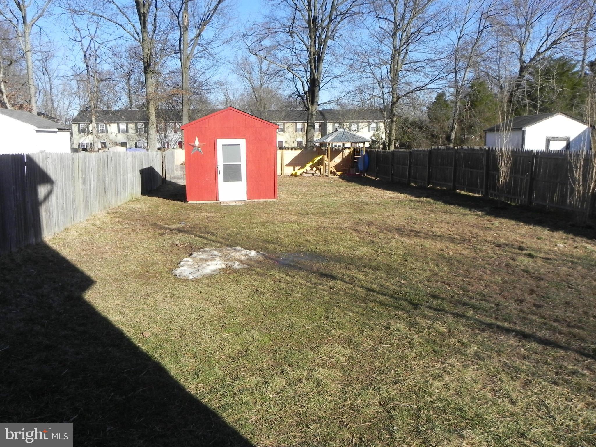 SIGEL BRN P/O GLYMONT SU - Residential Lease