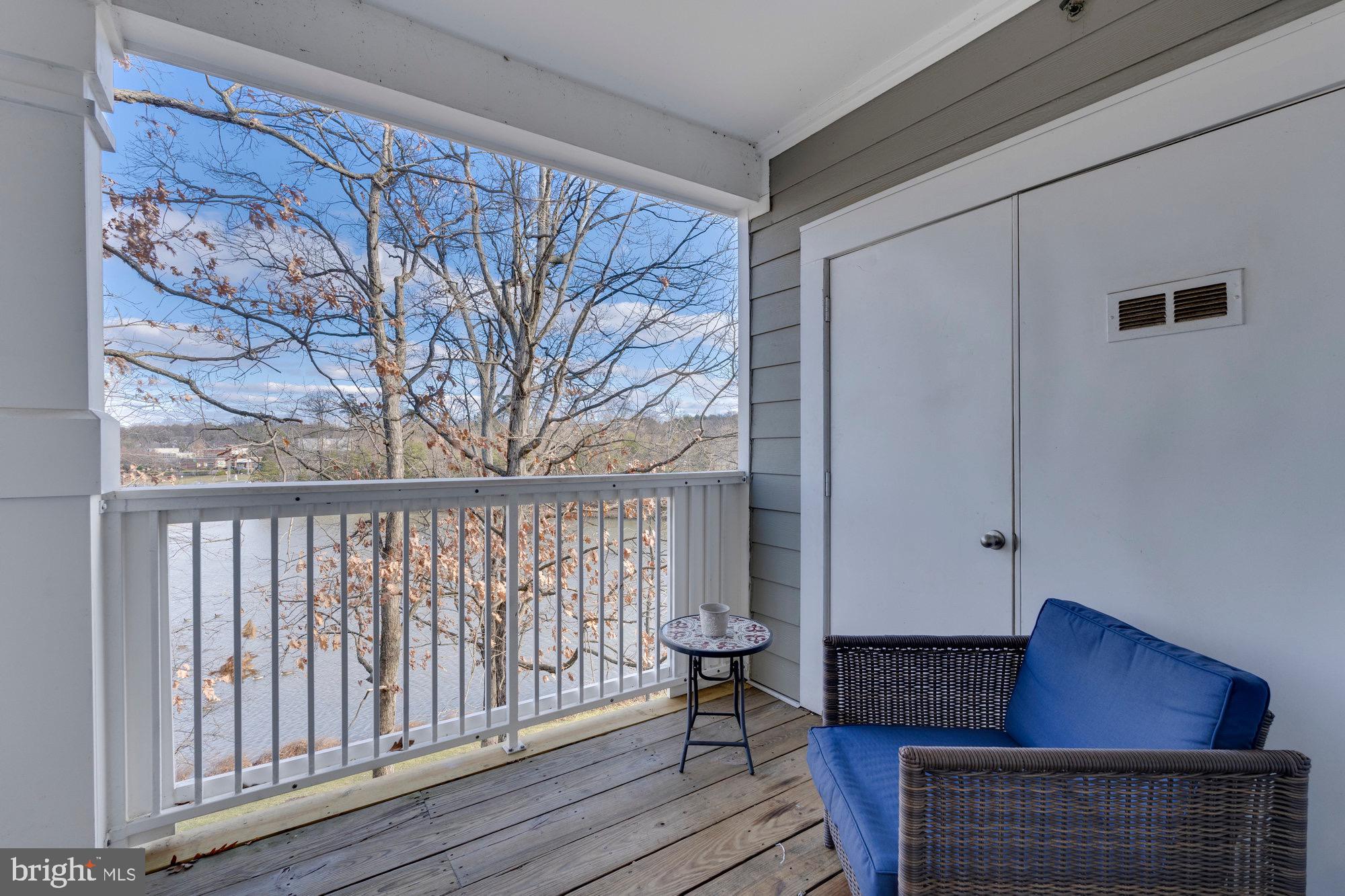 EDGEWATER AT TOWN CENTER - Residential