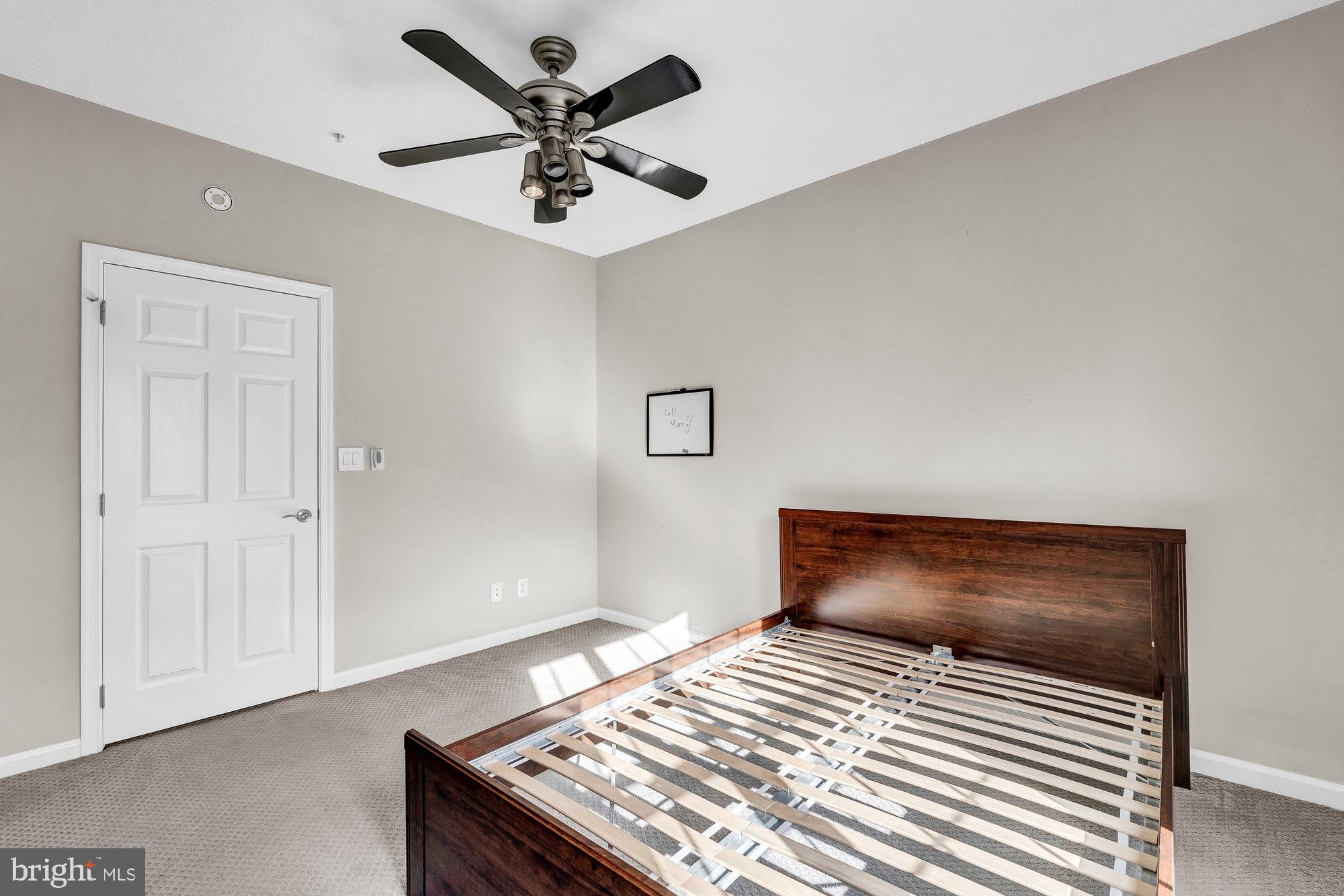 EDGEWATER AT TOWN CENTER - Residential