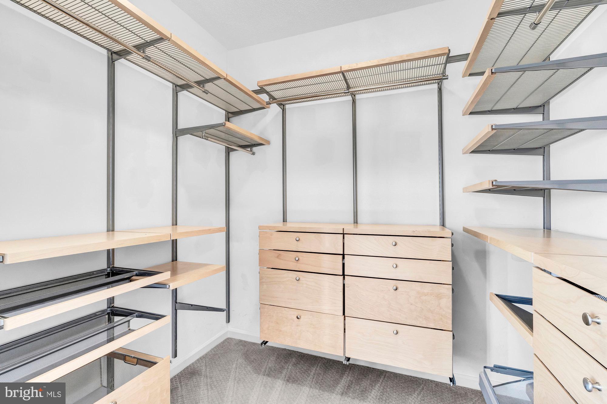 EDGEWATER AT TOWN CENTER - Residential