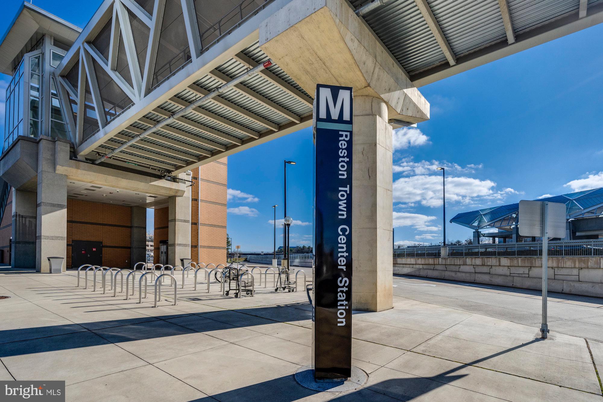 EDGEWATER AT TOWN CENTER - Residential