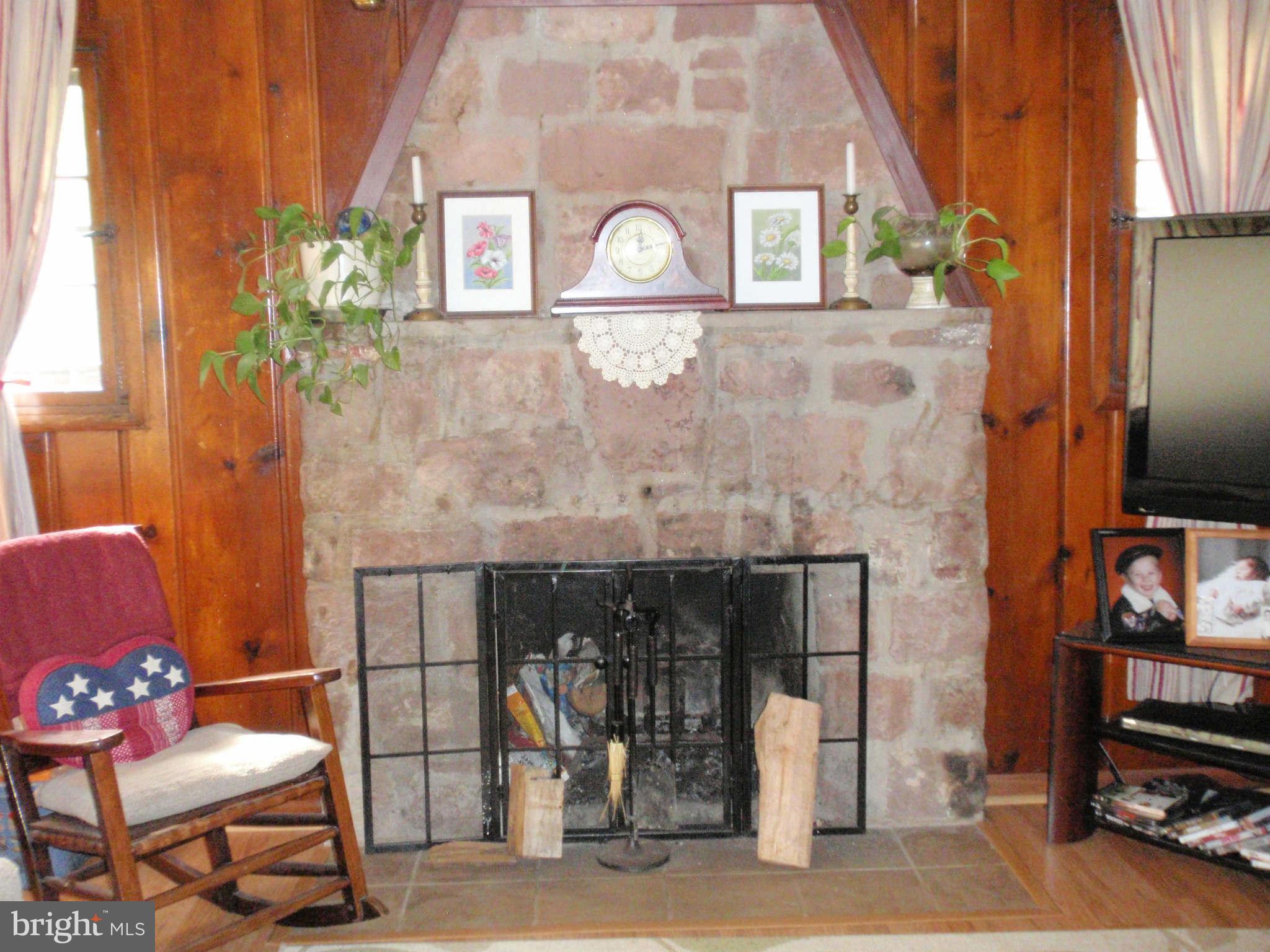 BROWN & HOOFF - Residential