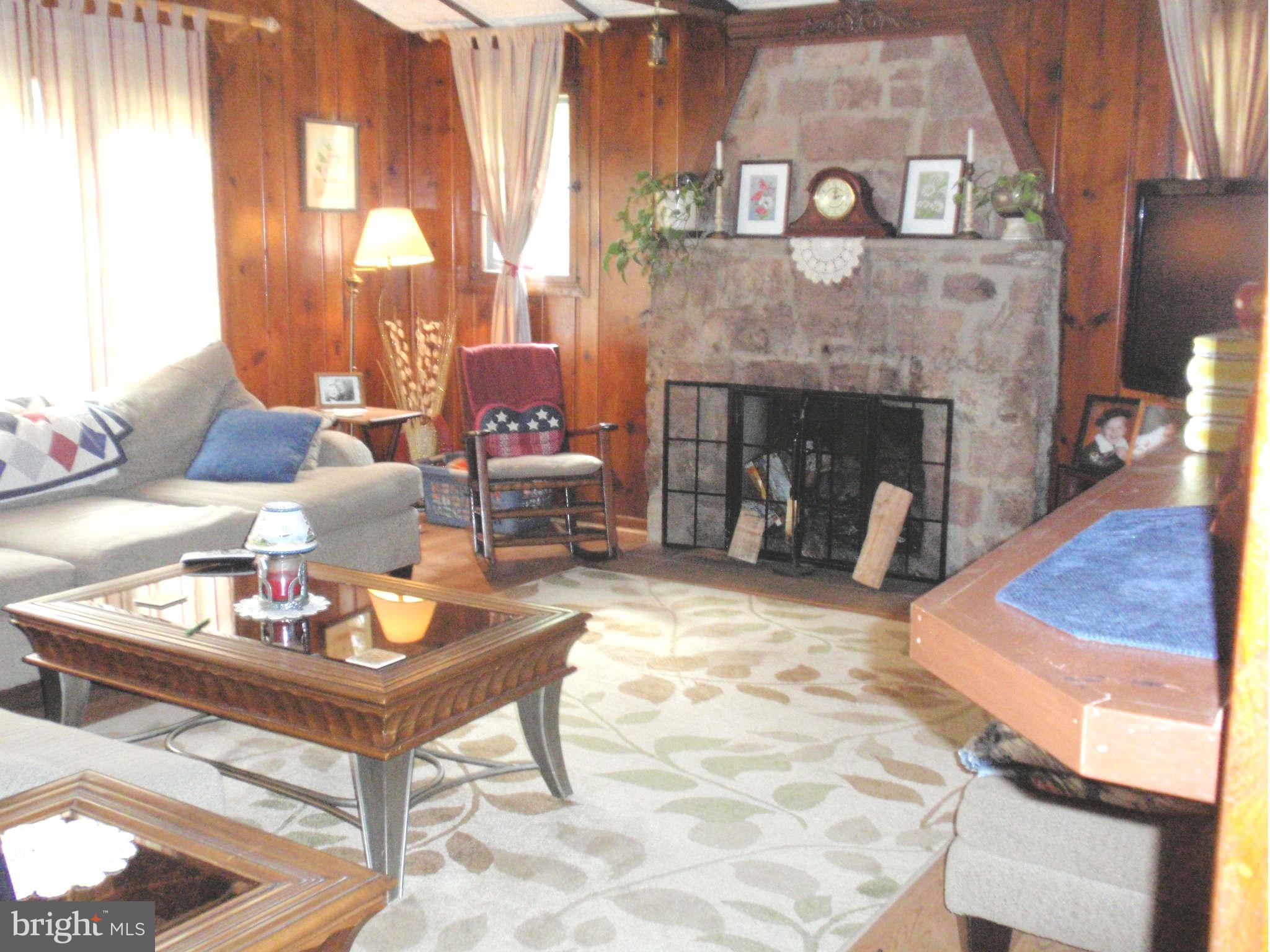 BROWN & HOOFF - Residential