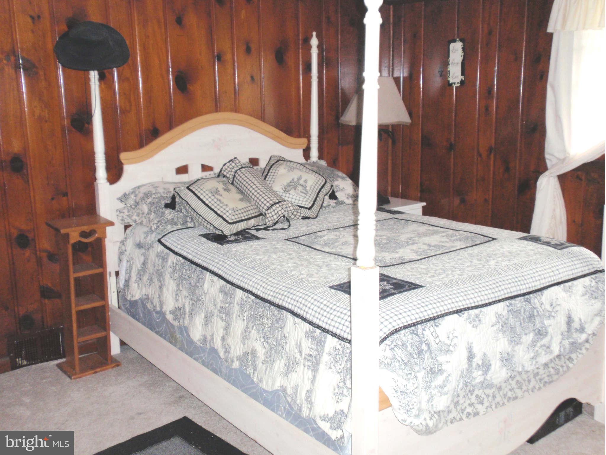 BROWN & HOOFF - Residential