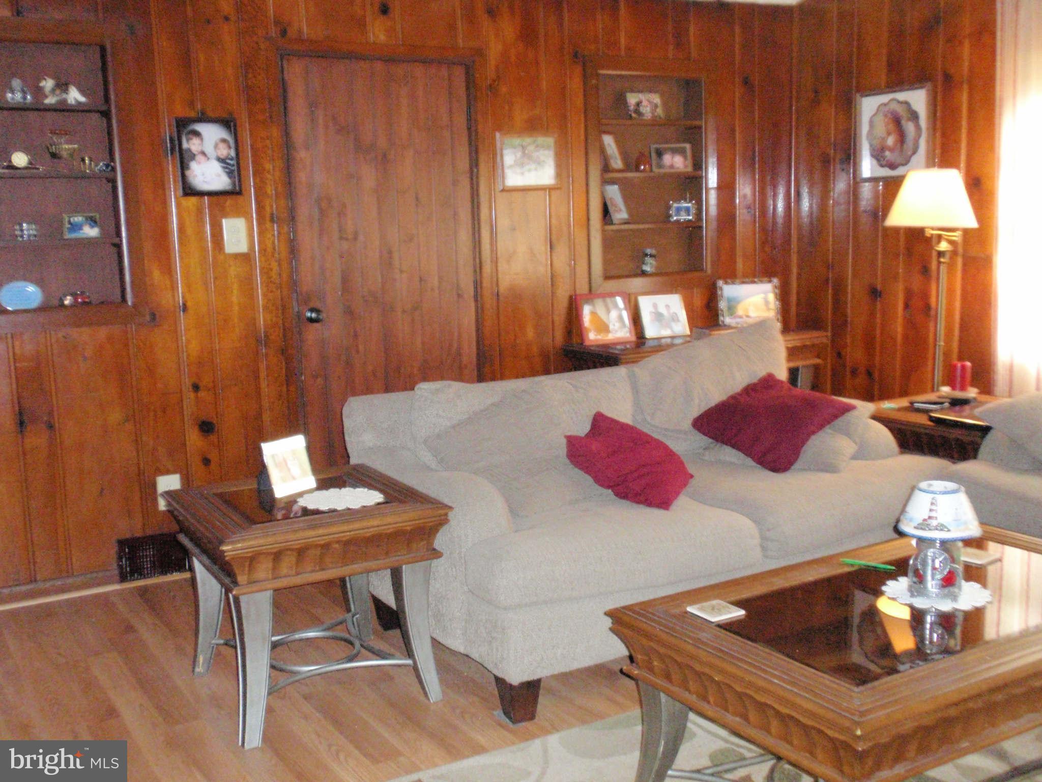 BROWN & HOOFF - Residential