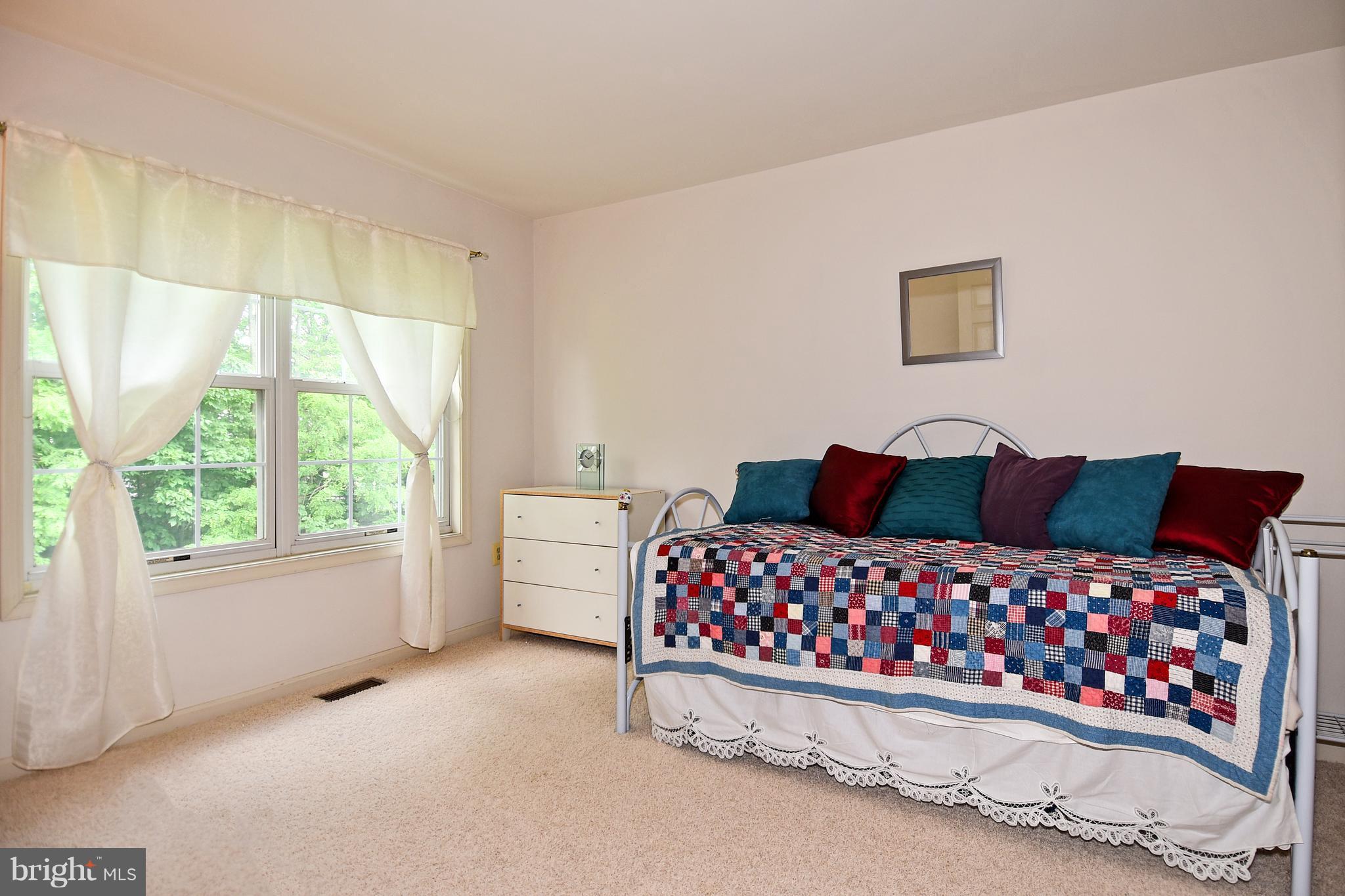 BRIDLEWOOD - Residential