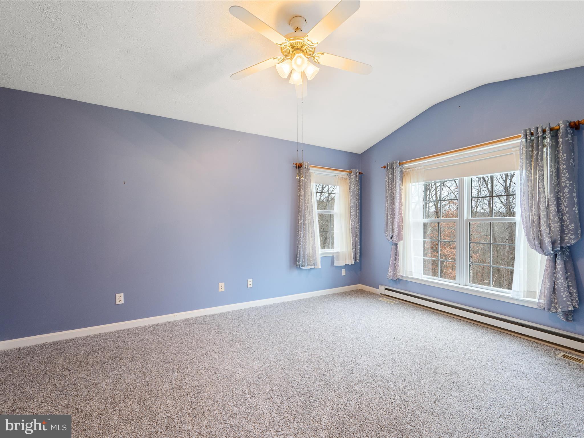 TALL PINES - Residential