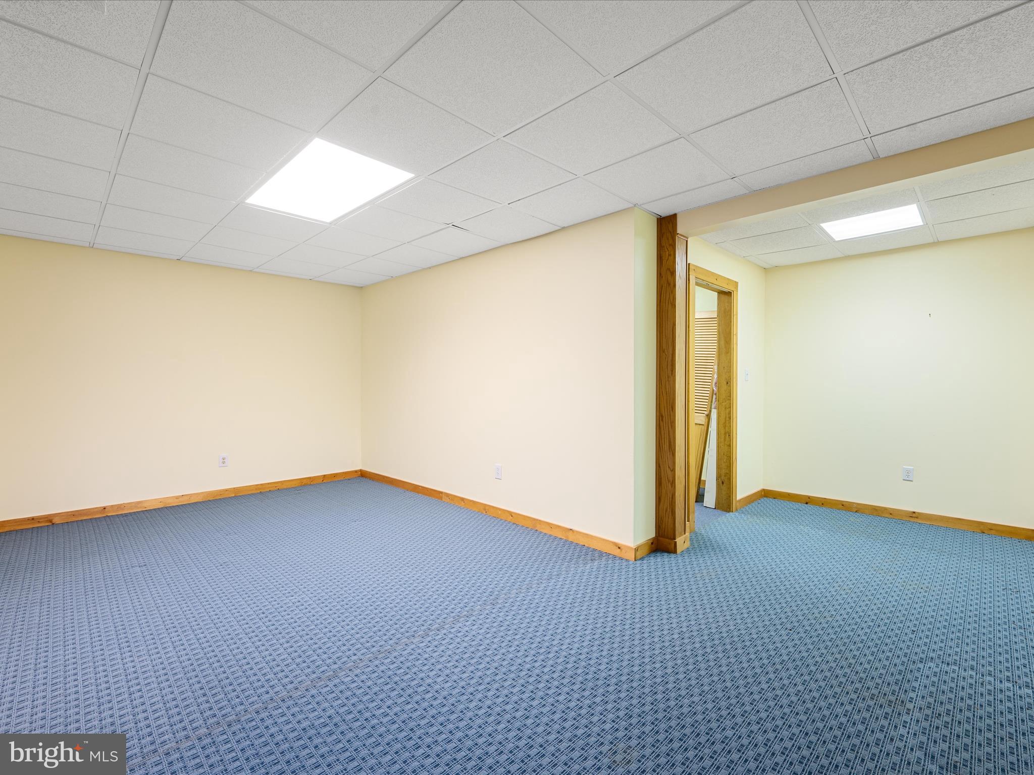 TALL PINES - Residential