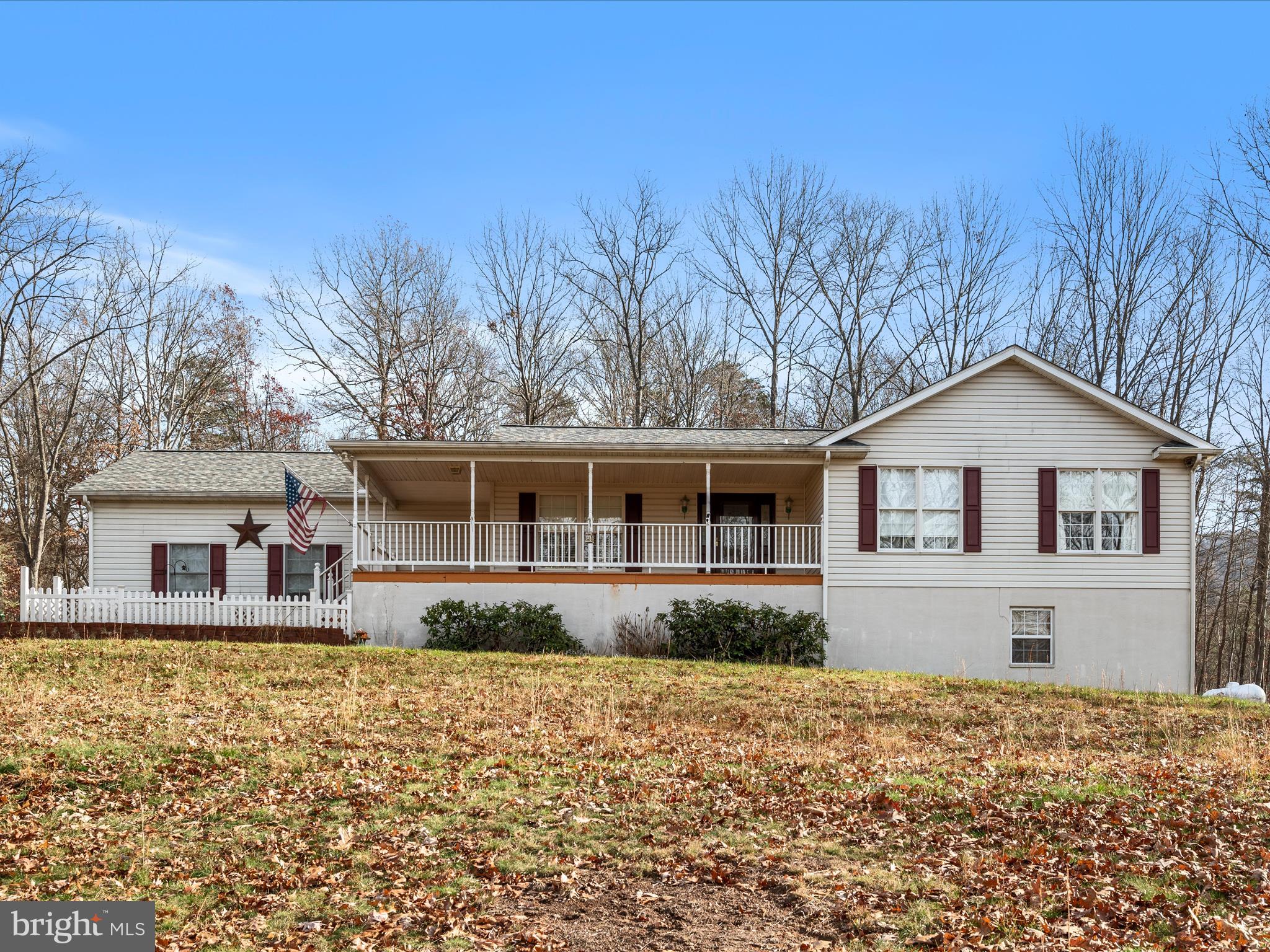 TALL PINES - Residential