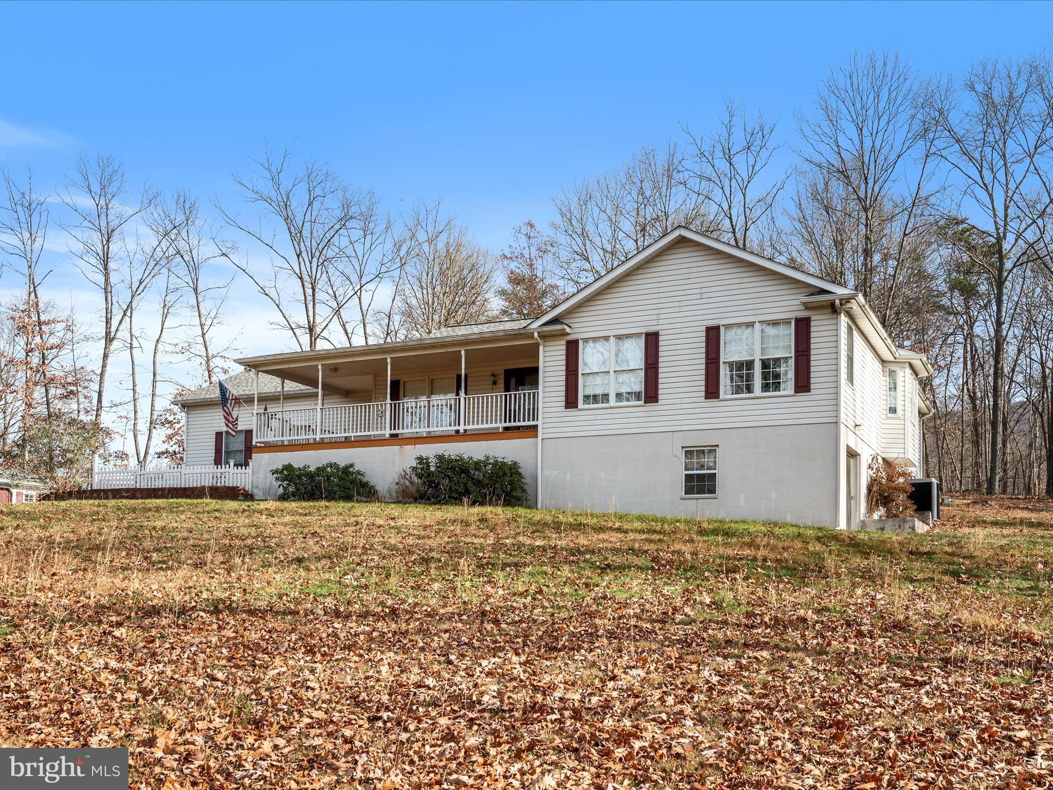 TALL PINES - Residential