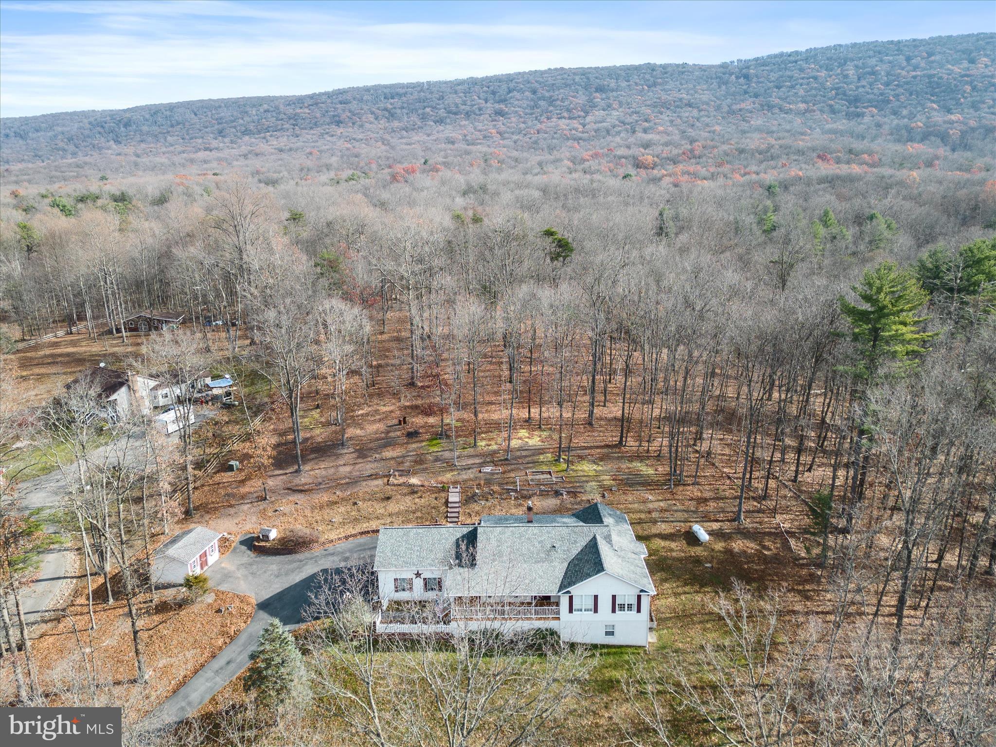 TALL PINES - Residential