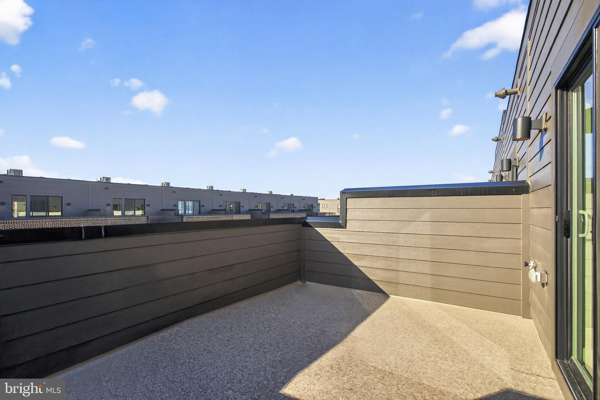 LOCKE LANDING - Residential