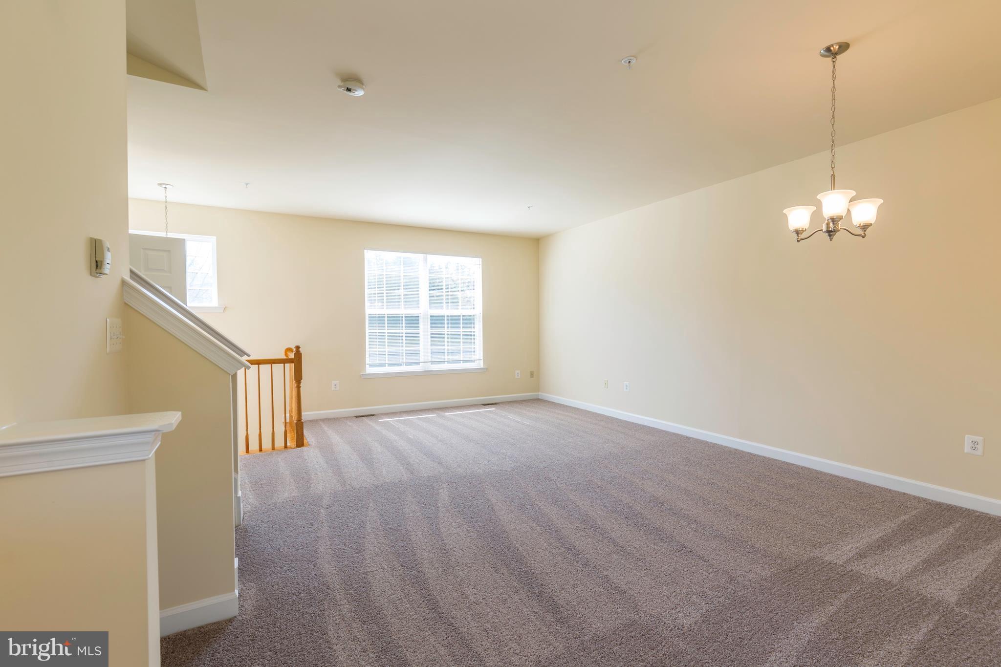 VILLAS ON WATERS EDGE - Residential