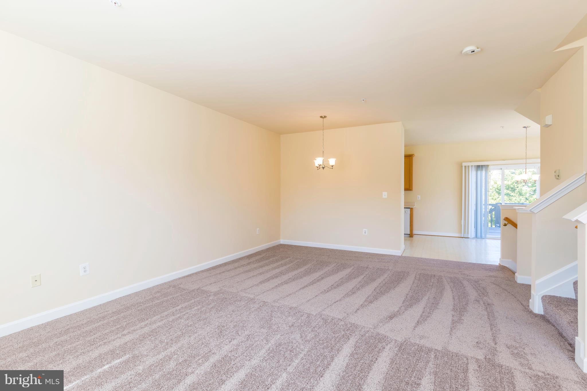 VILLAS ON WATERS EDGE - Residential