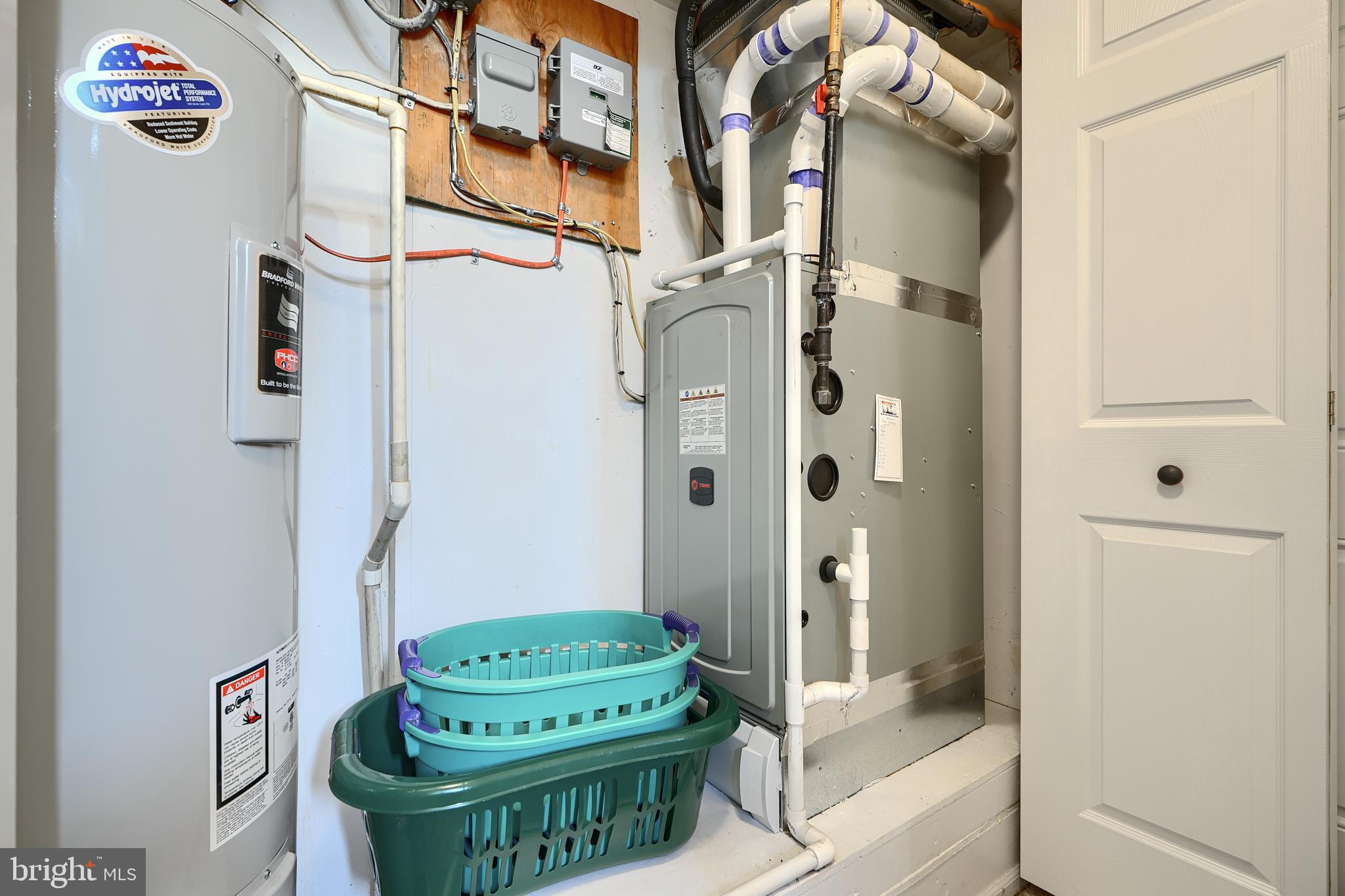 AMBERMILL - Residential