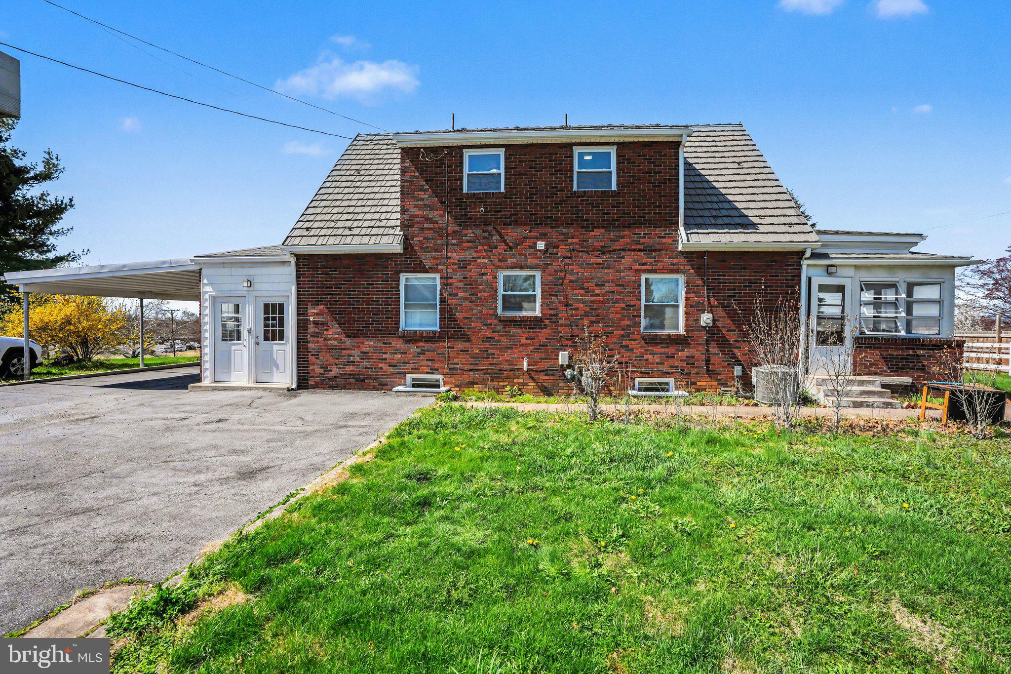 SOUTHAMPTON TWP - Residential