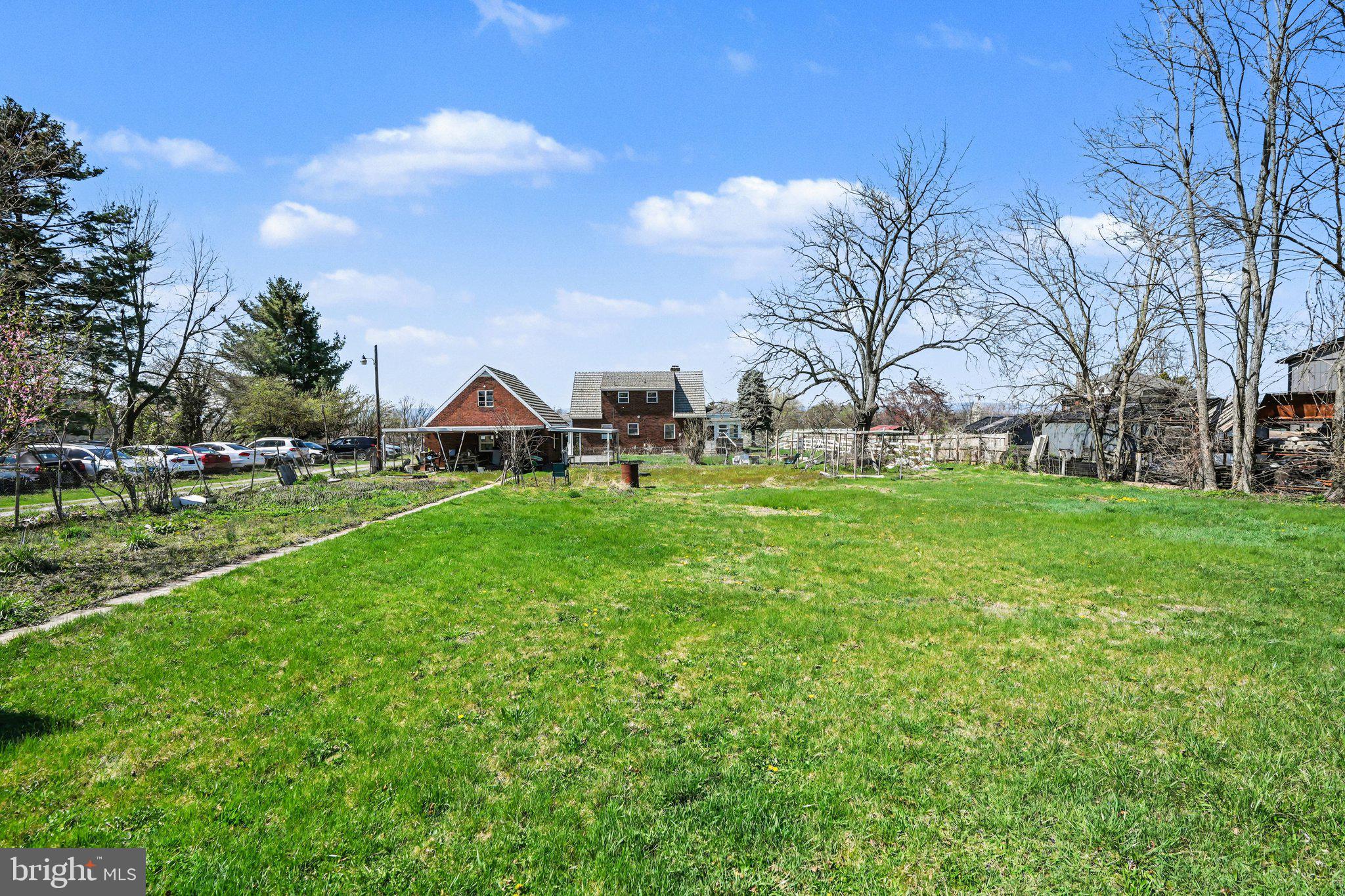 SOUTHAMPTON TWP - Residential