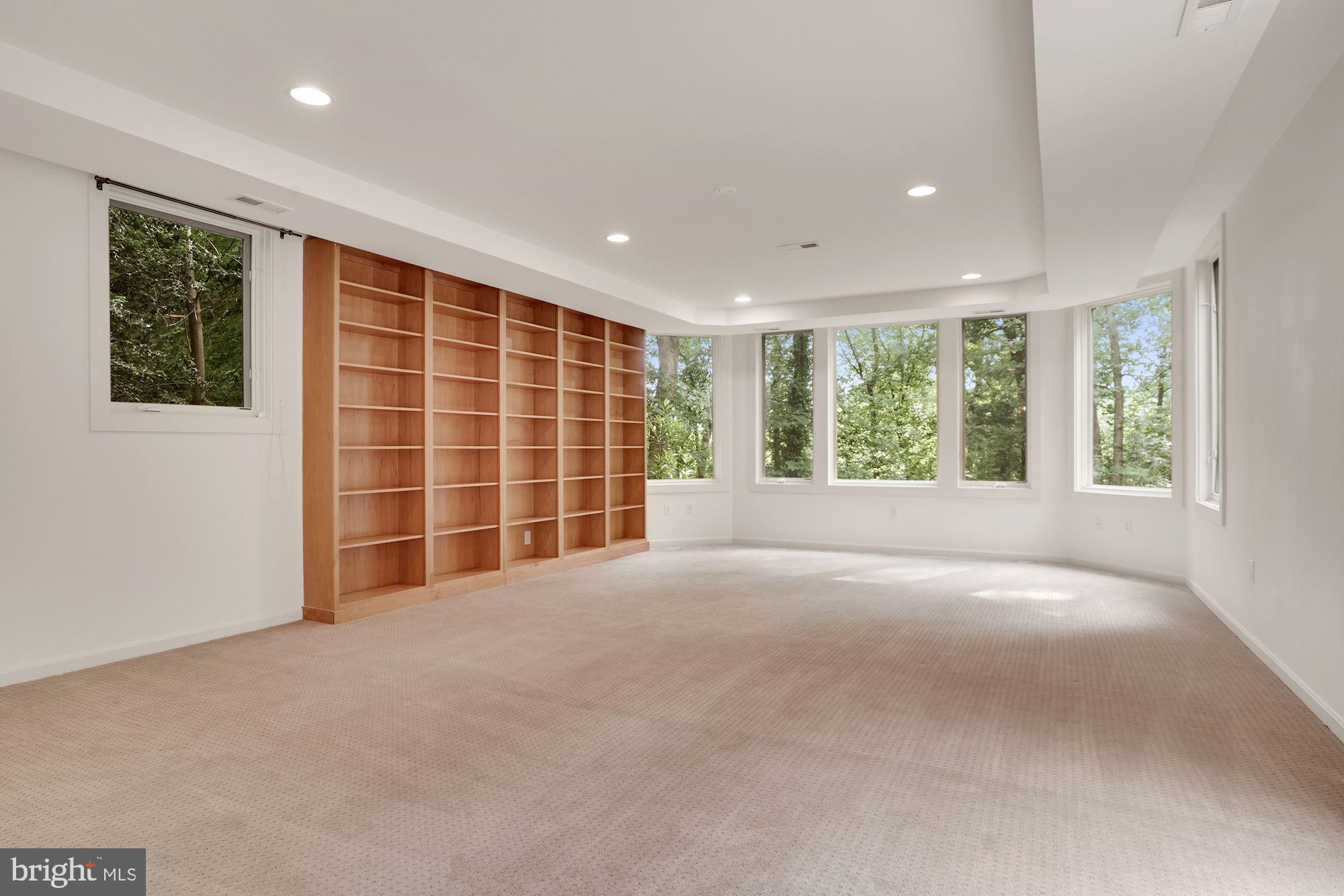 BETHESDA OUTSIDE - Residential