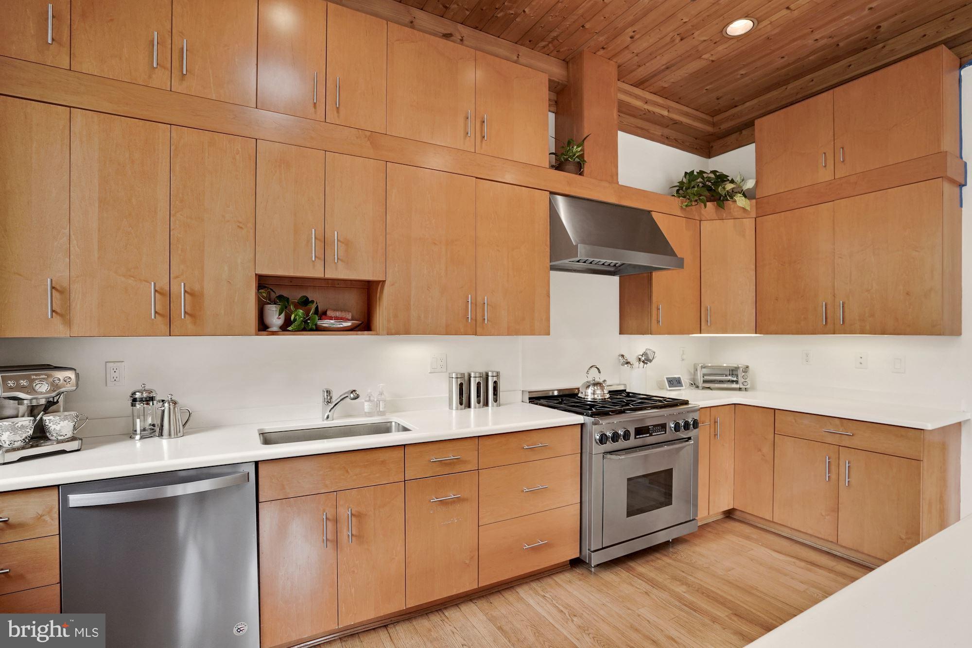 BETHESDA OUTSIDE - Residential