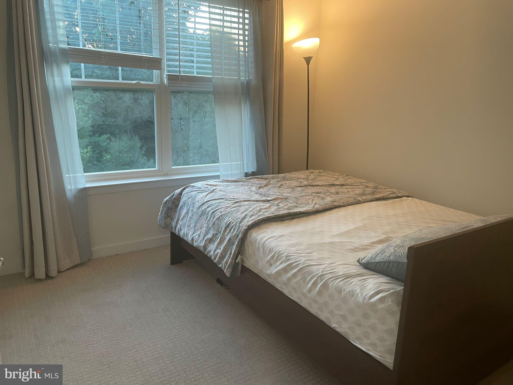 TOWNES AT SHANNON HILL - Residential