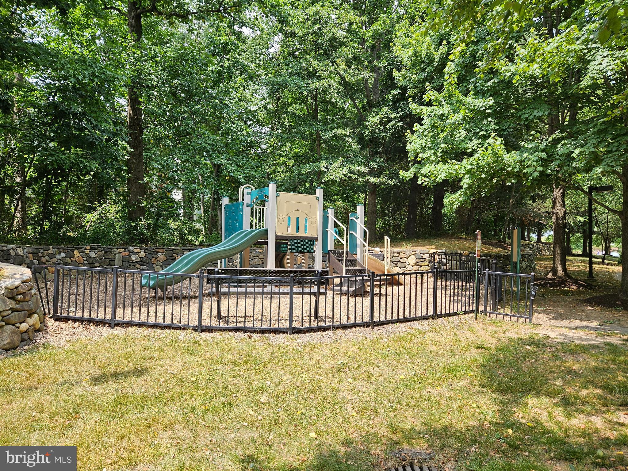 PINEY ORCHARD - Residential Lease