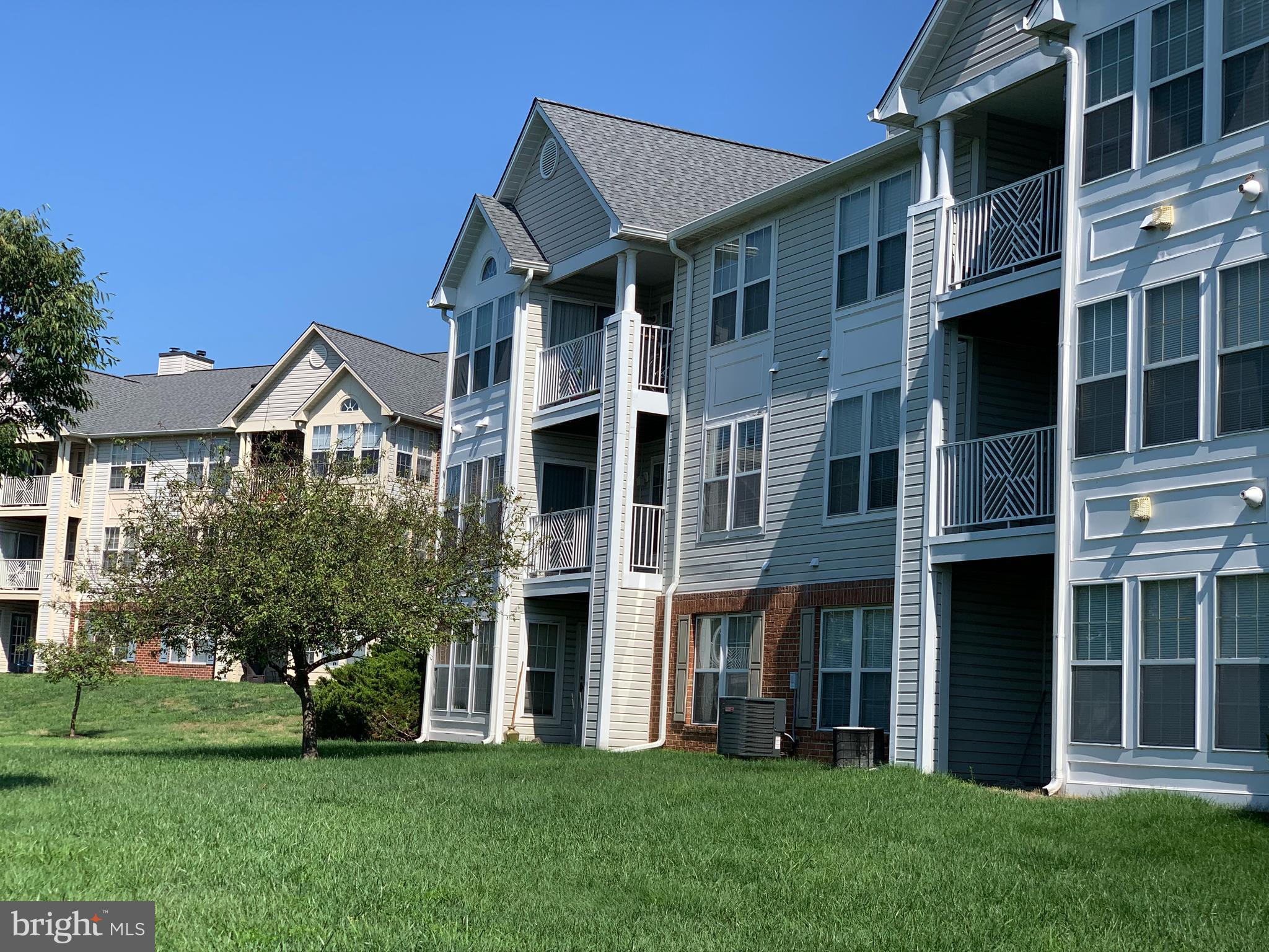 PINEY ORCHARD - Residential Lease