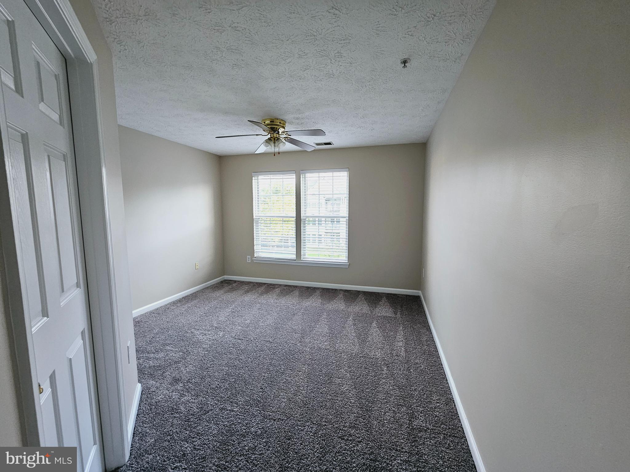 PINEY ORCHARD - Residential Lease