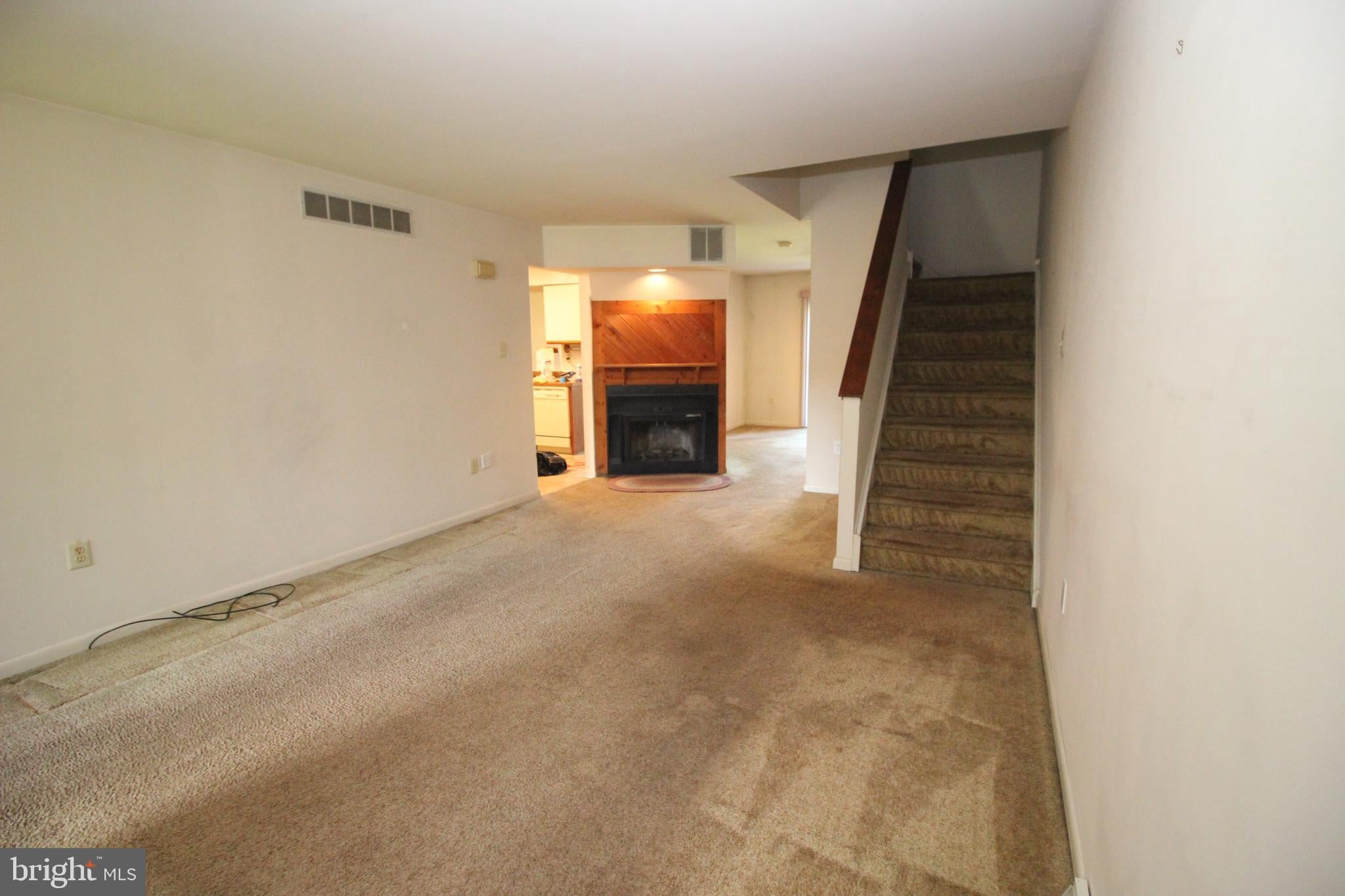 1012 WINFIELD COURT