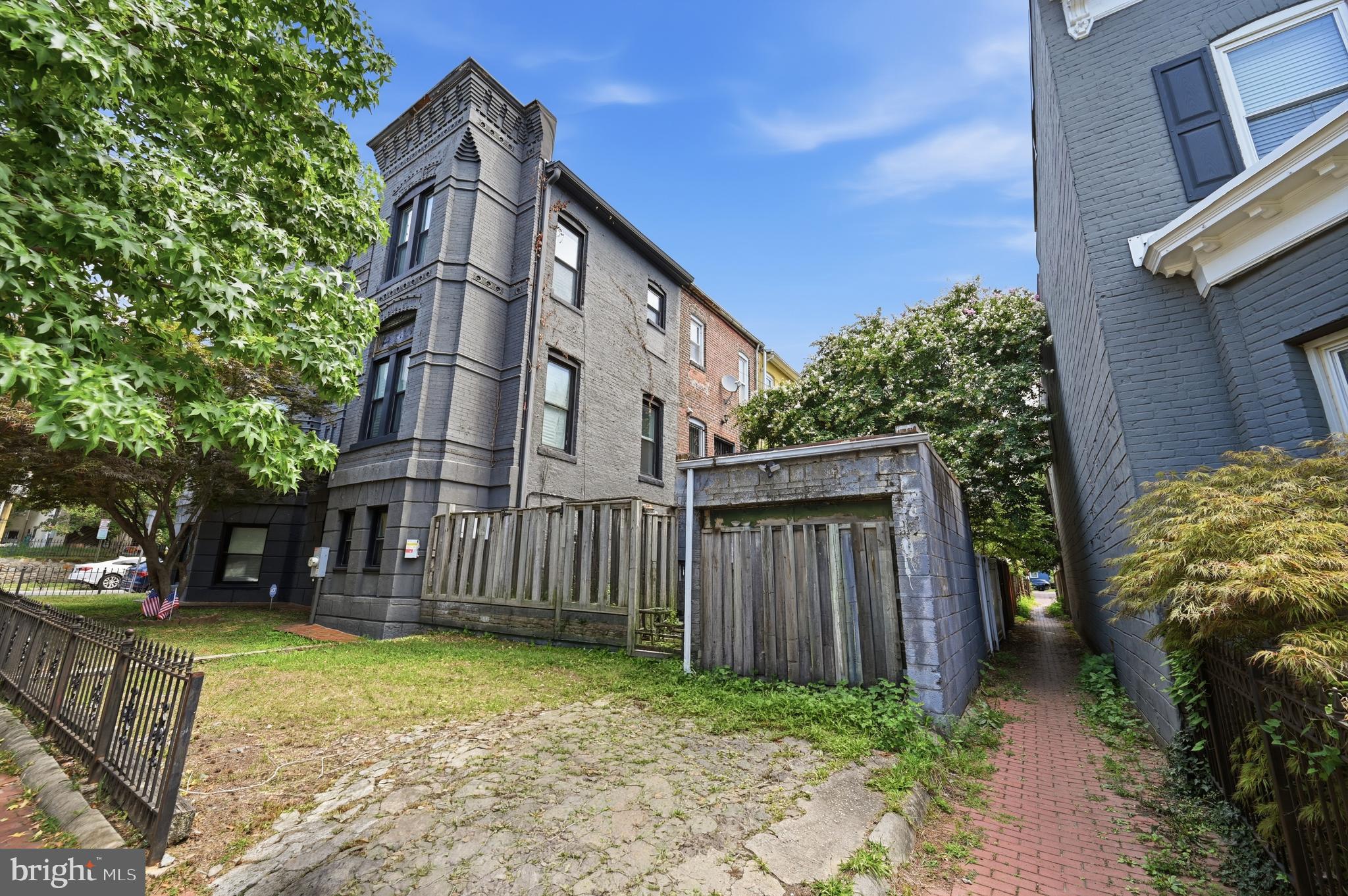 401 M STREET NE