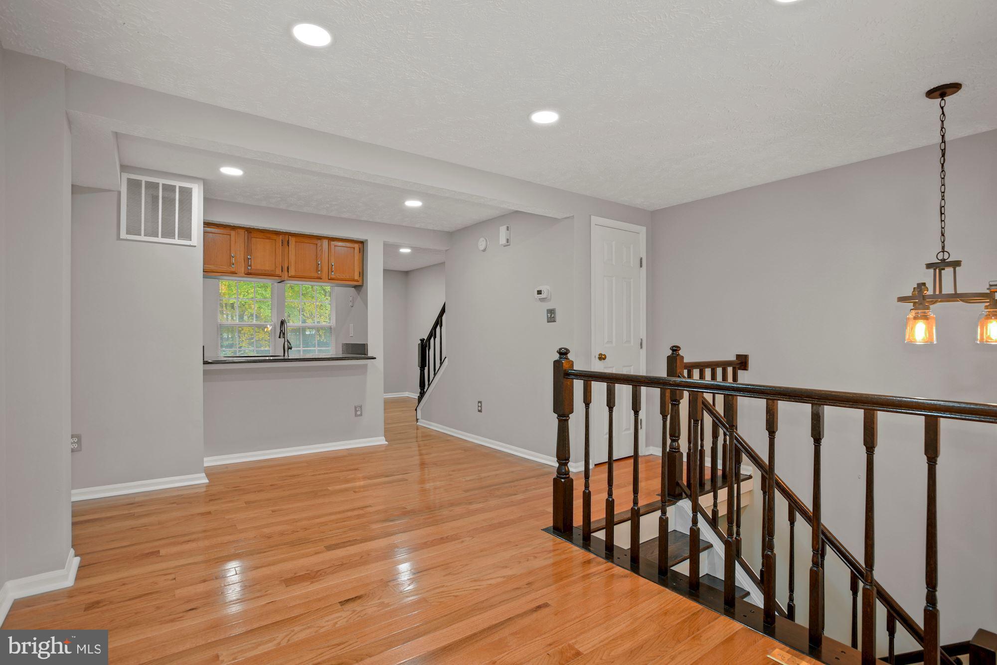 WOODCREST CLUSTER - Residential Lease