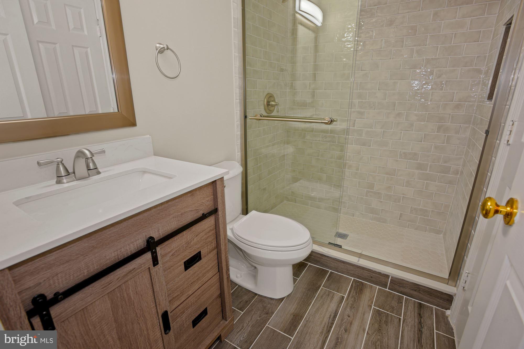 WOODCREST CLUSTER - Residential Lease