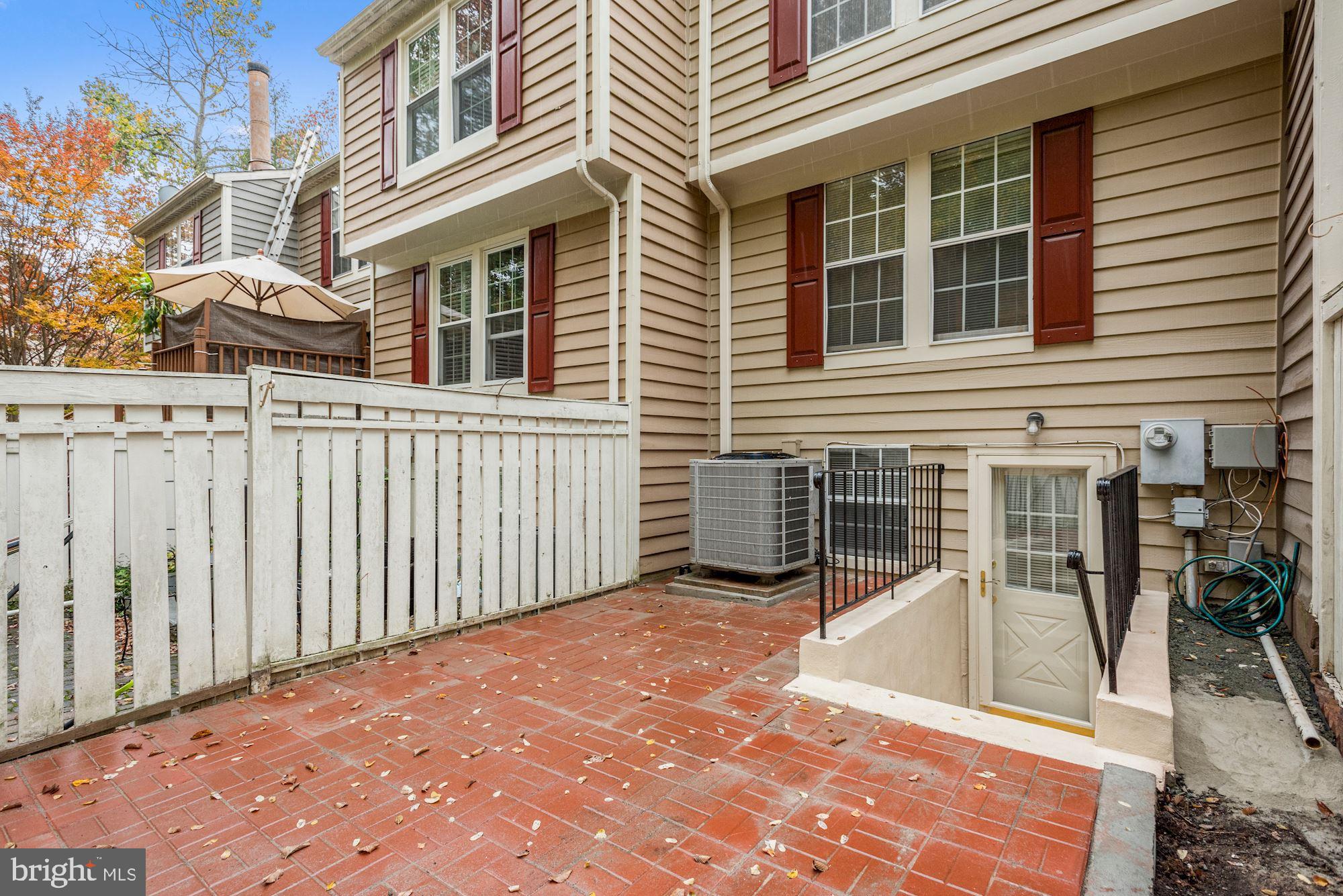 WOODCREST CLUSTER - Residential Lease