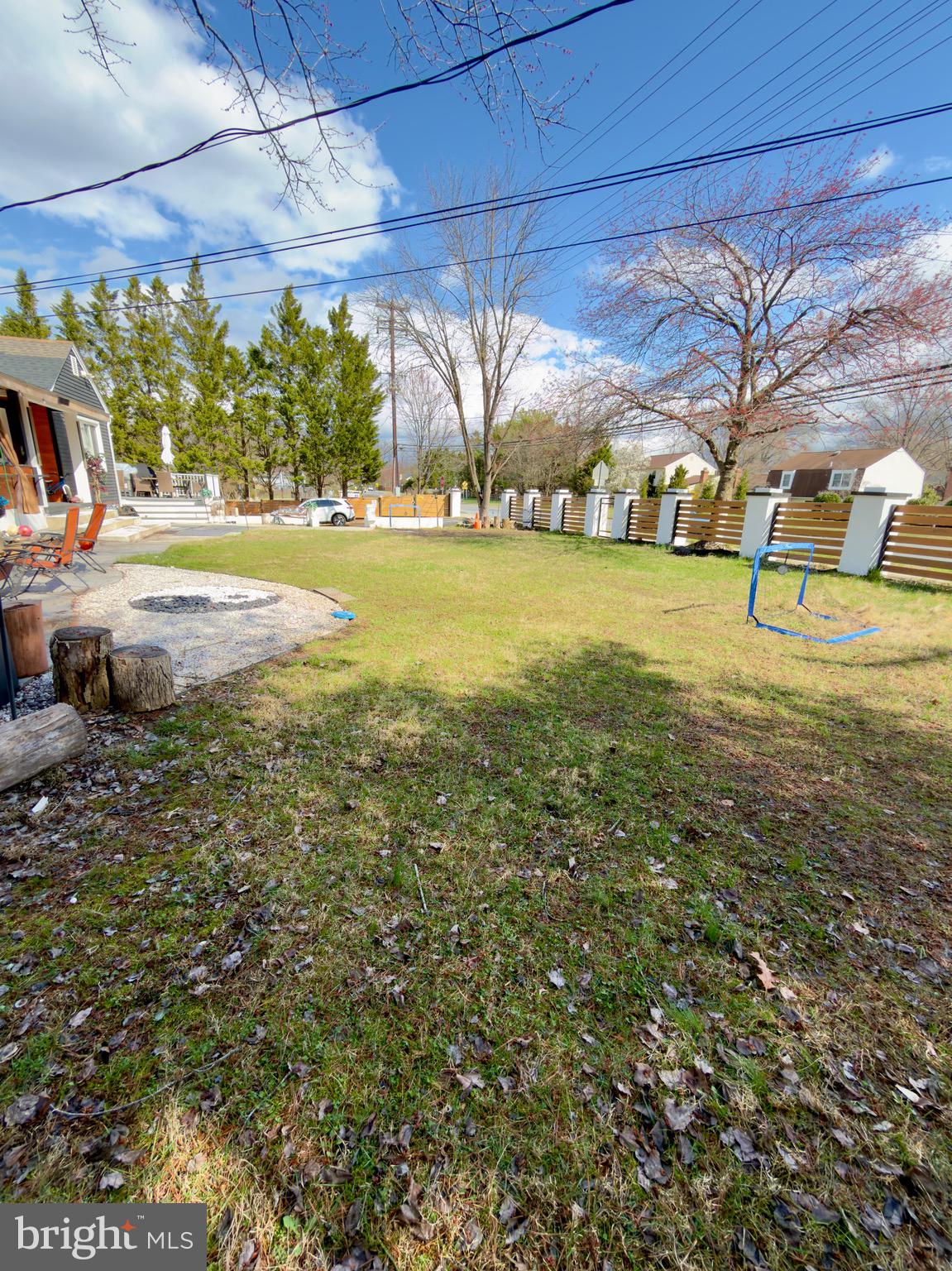 QUINCE ORCHARD MANOR - Residential