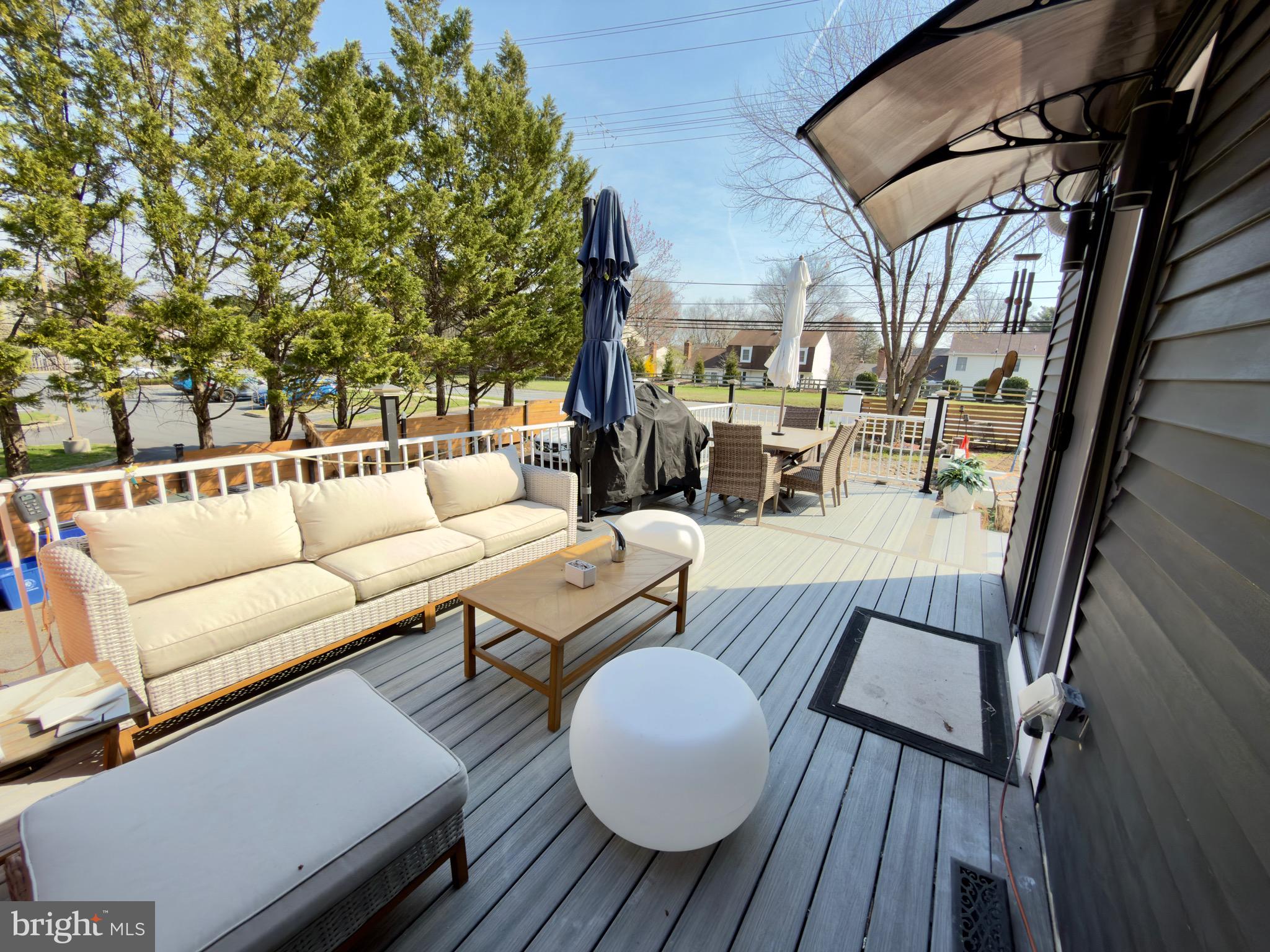 QUINCE ORCHARD MANOR - Residential