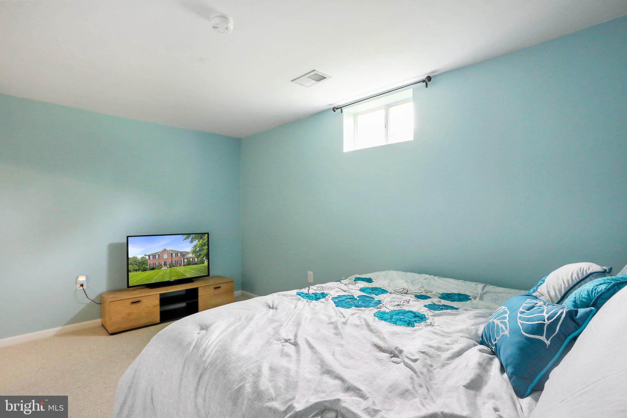 WILLOW SPRINGS ACRES - Residential