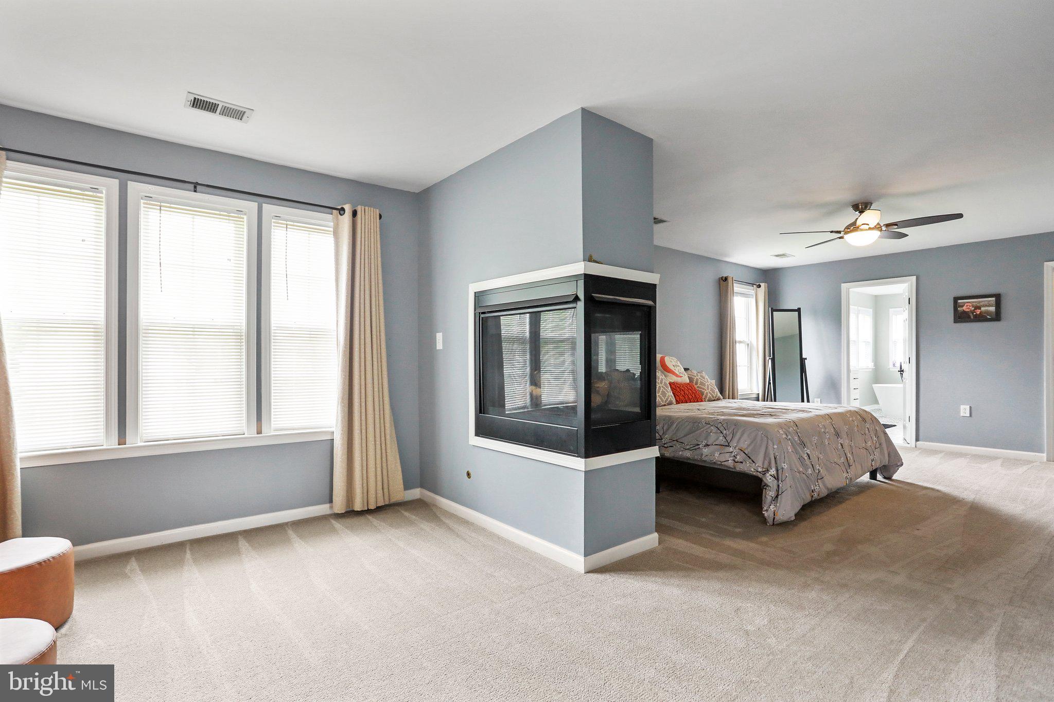 WILLOW SPRINGS ACRES - Residential