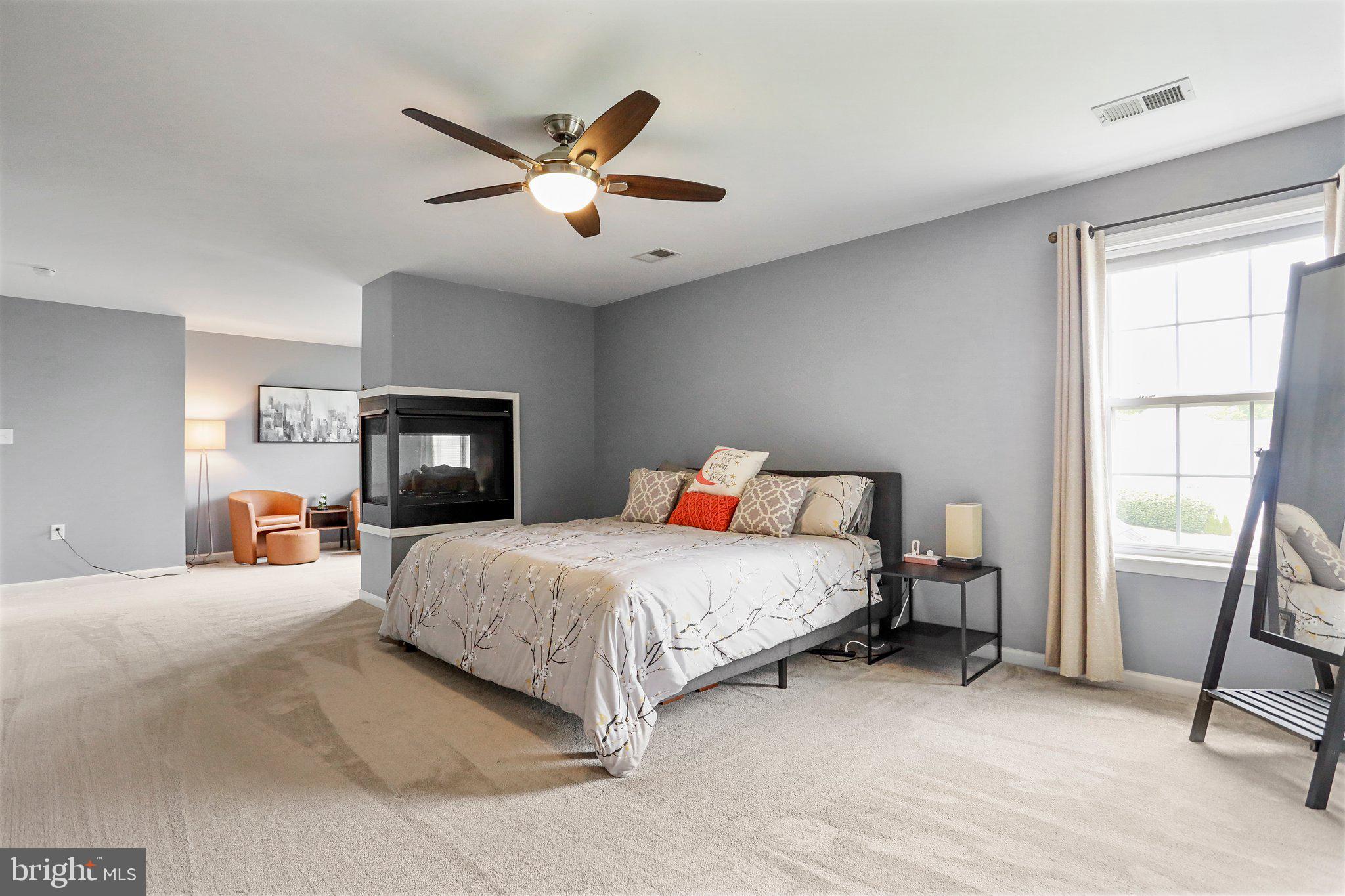 WILLOW SPRINGS ACRES - Residential