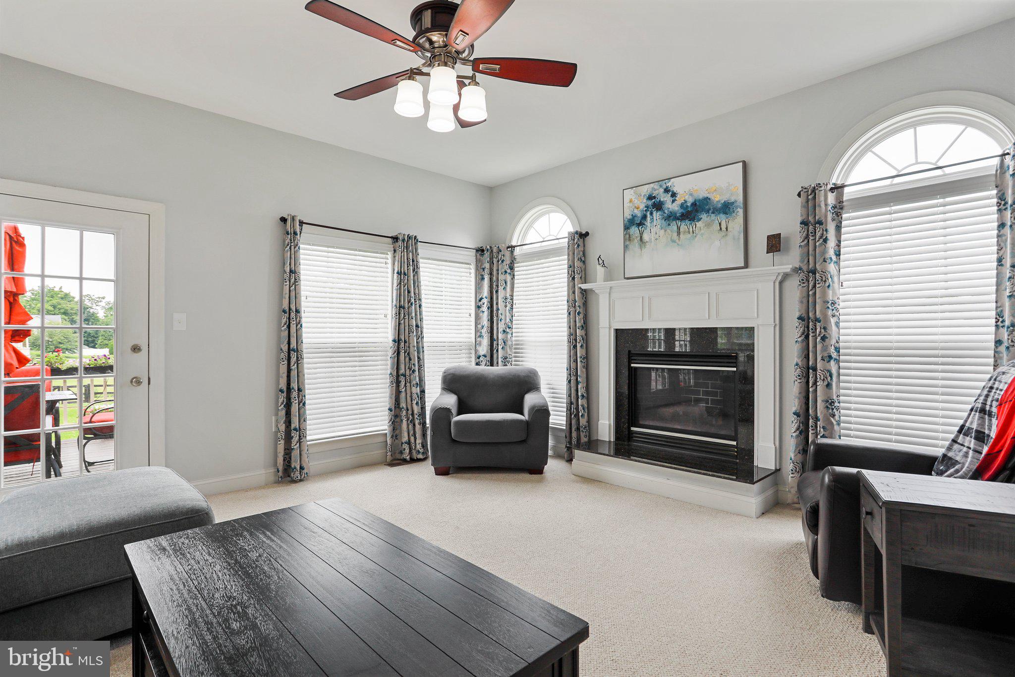 WILLOW SPRINGS ACRES - Residential