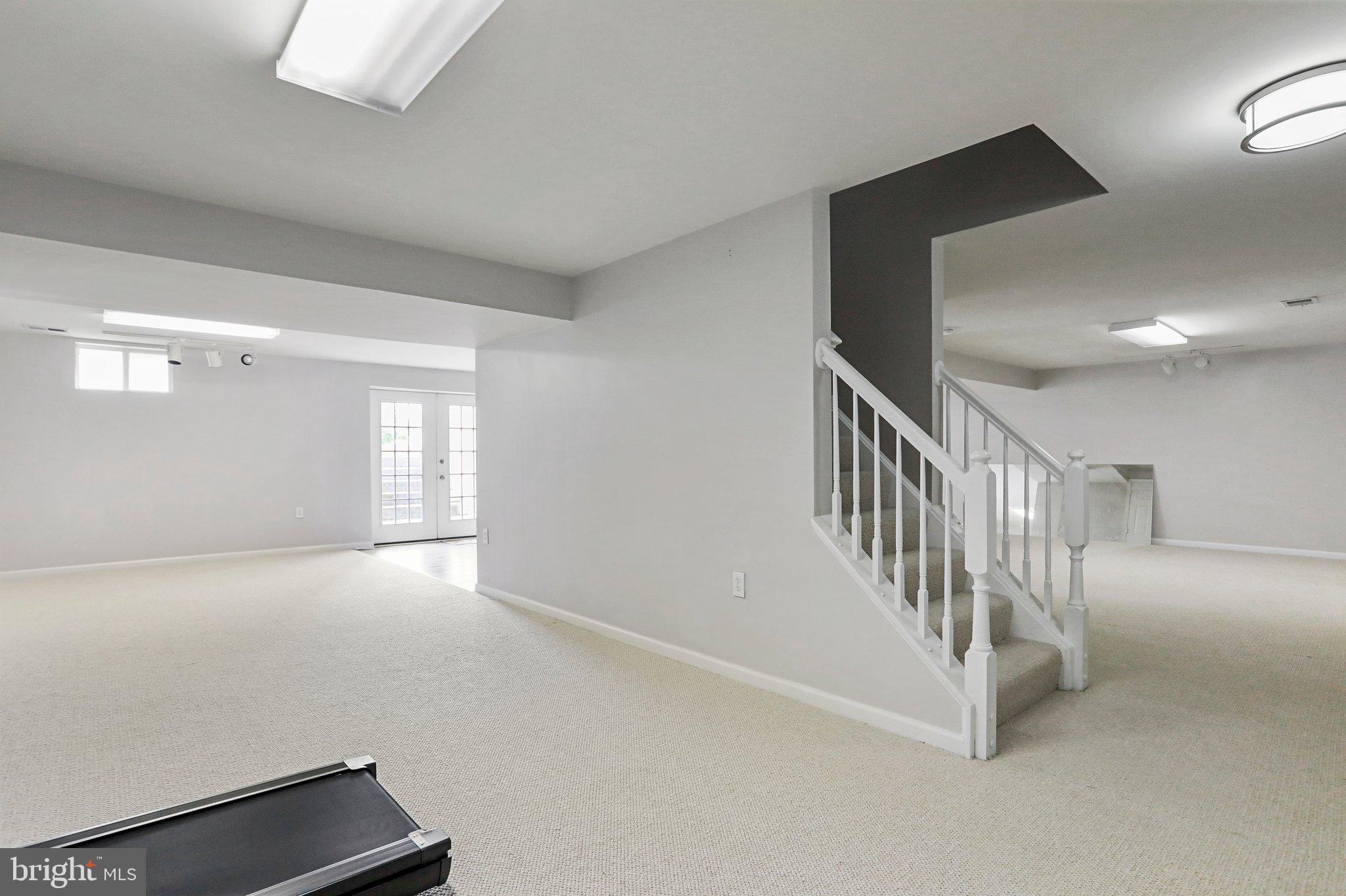 WILLOW SPRINGS ACRES - Residential