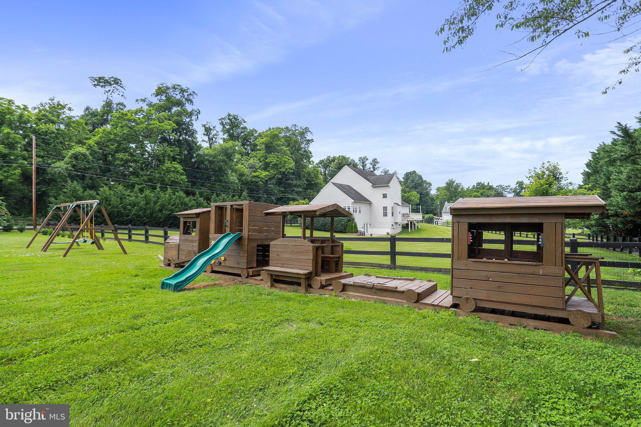 WILLOW SPRINGS ACRES - Residential