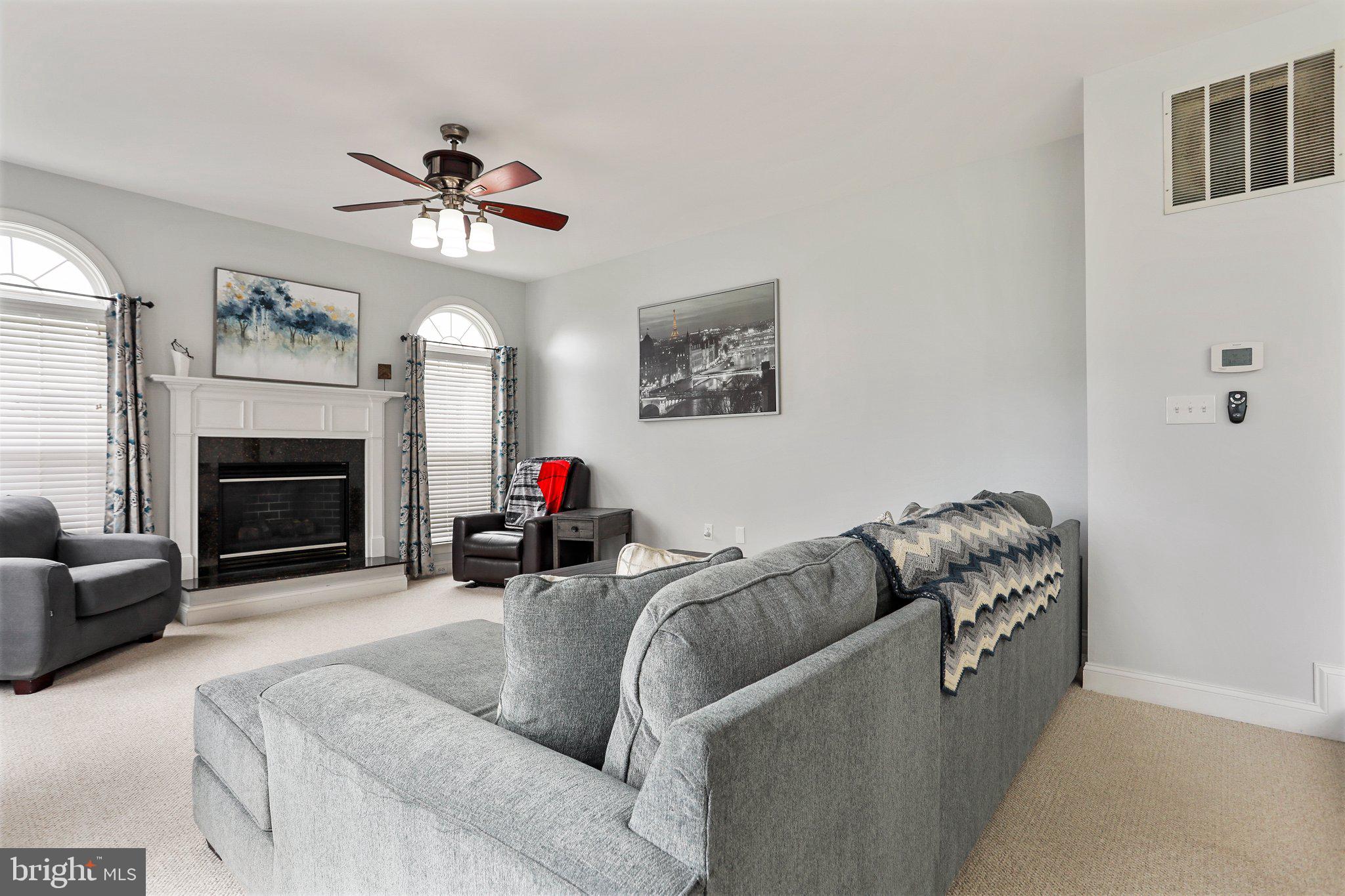 WILLOW SPRINGS ACRES - Residential