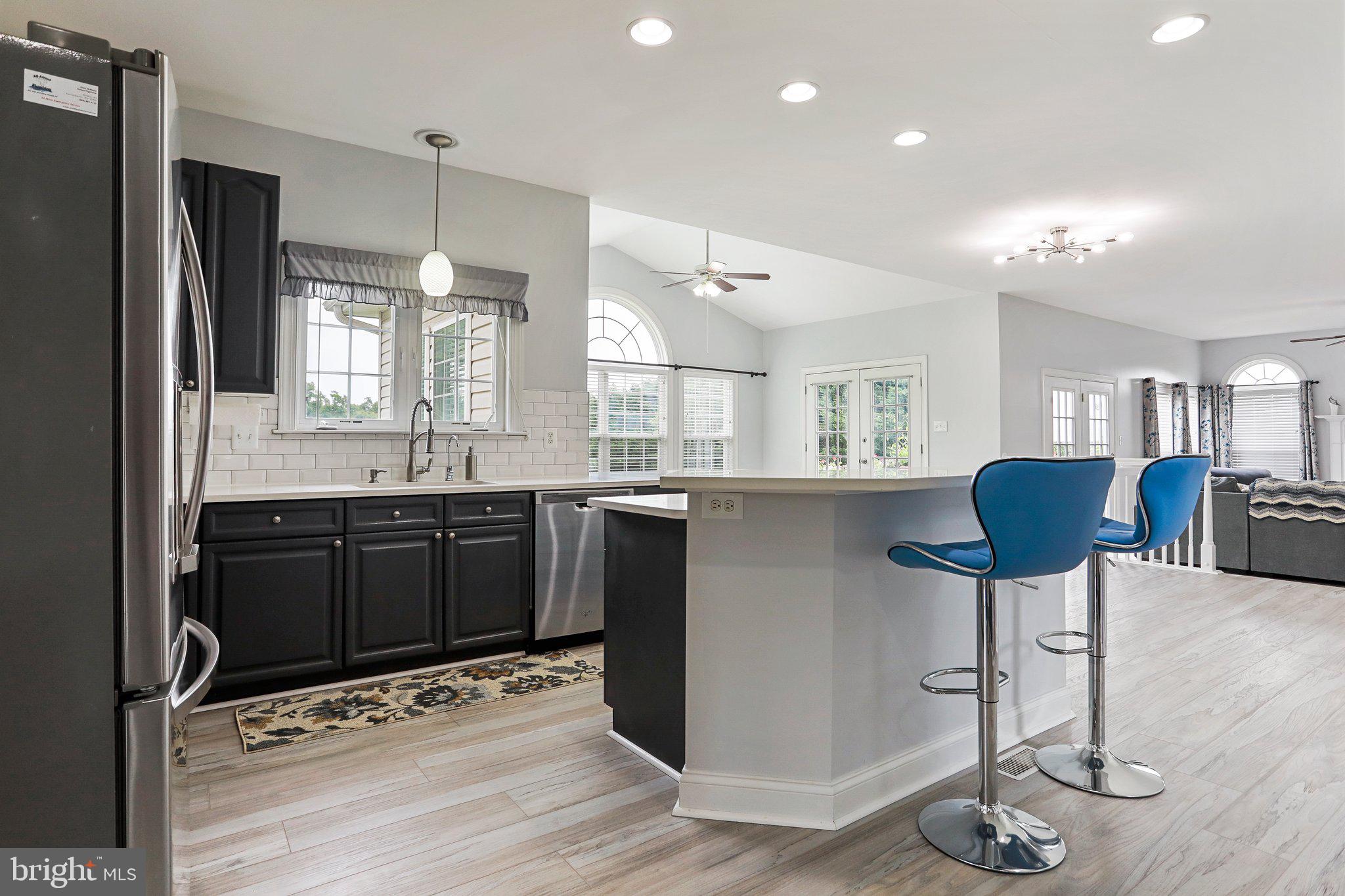 WILLOW SPRINGS ACRES - Residential