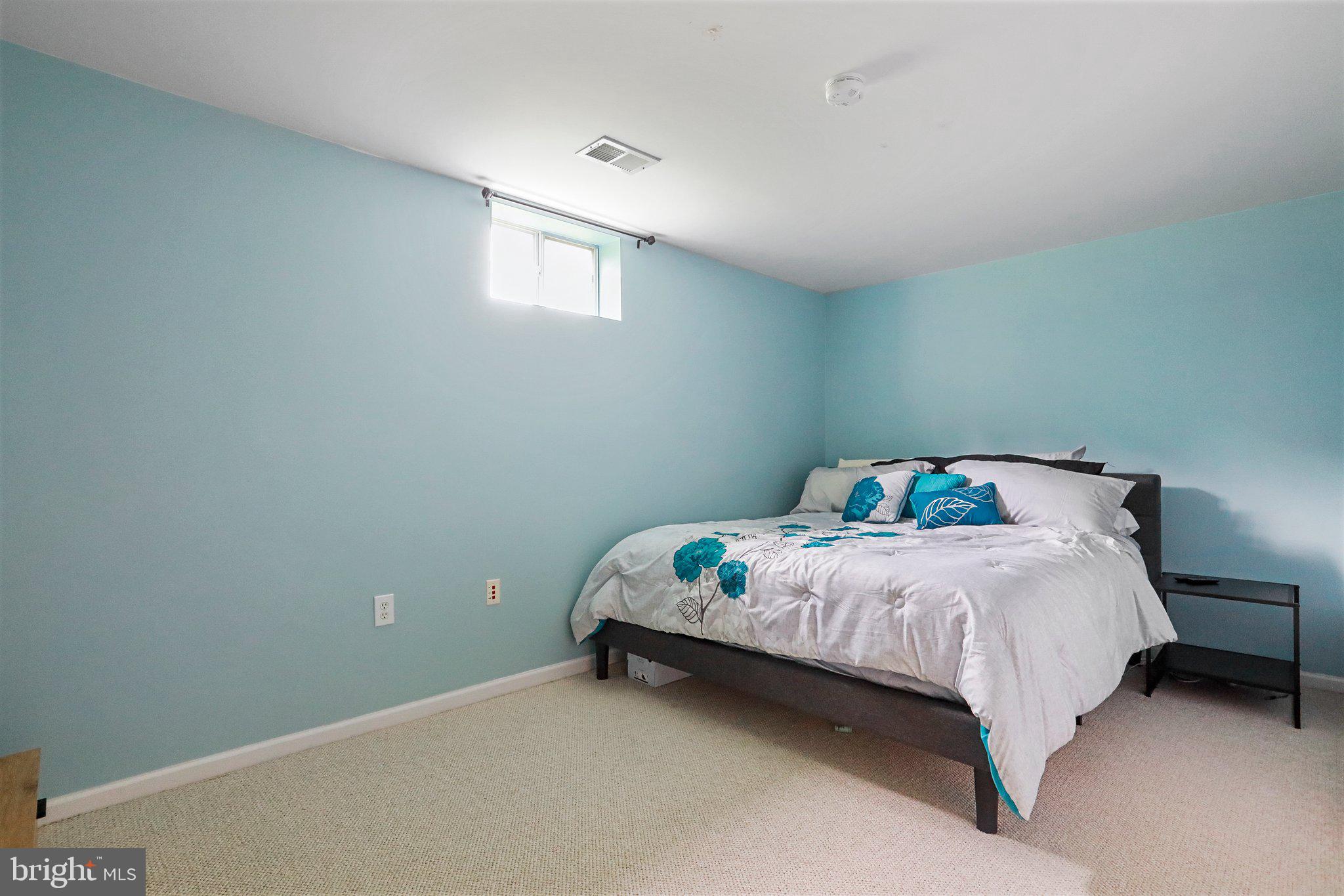 WILLOW SPRINGS ACRES - Residential