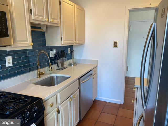 1111 ARLINGTON BOULEVARD 1007