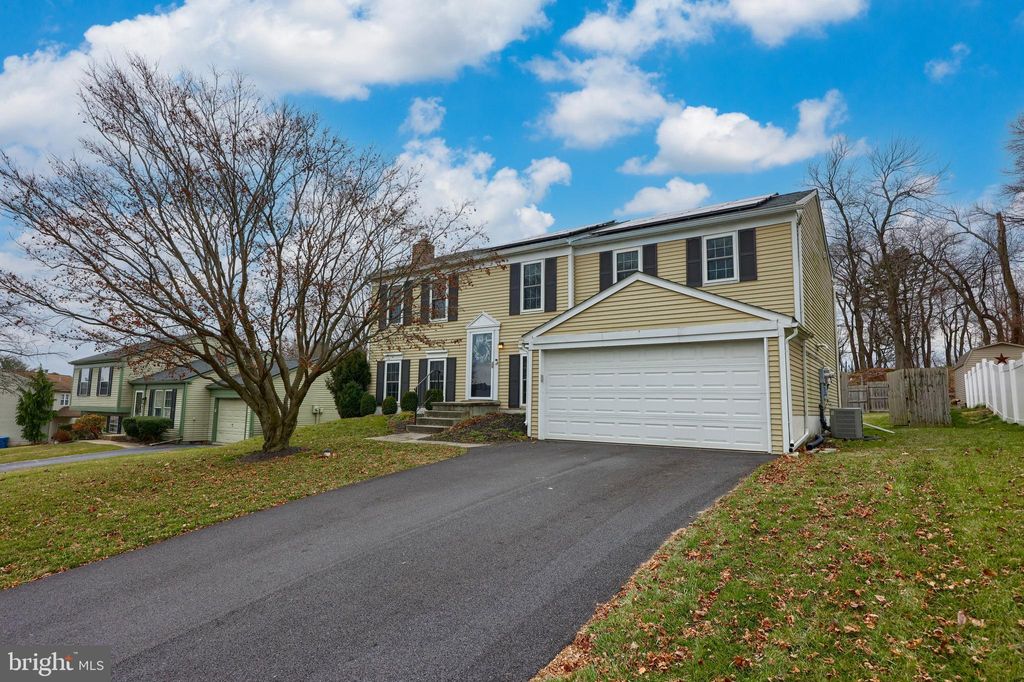 Photo of 440 HIGHLAND DR, MOUNTVILLE, PA 17554 (MLS # PALA2030632)