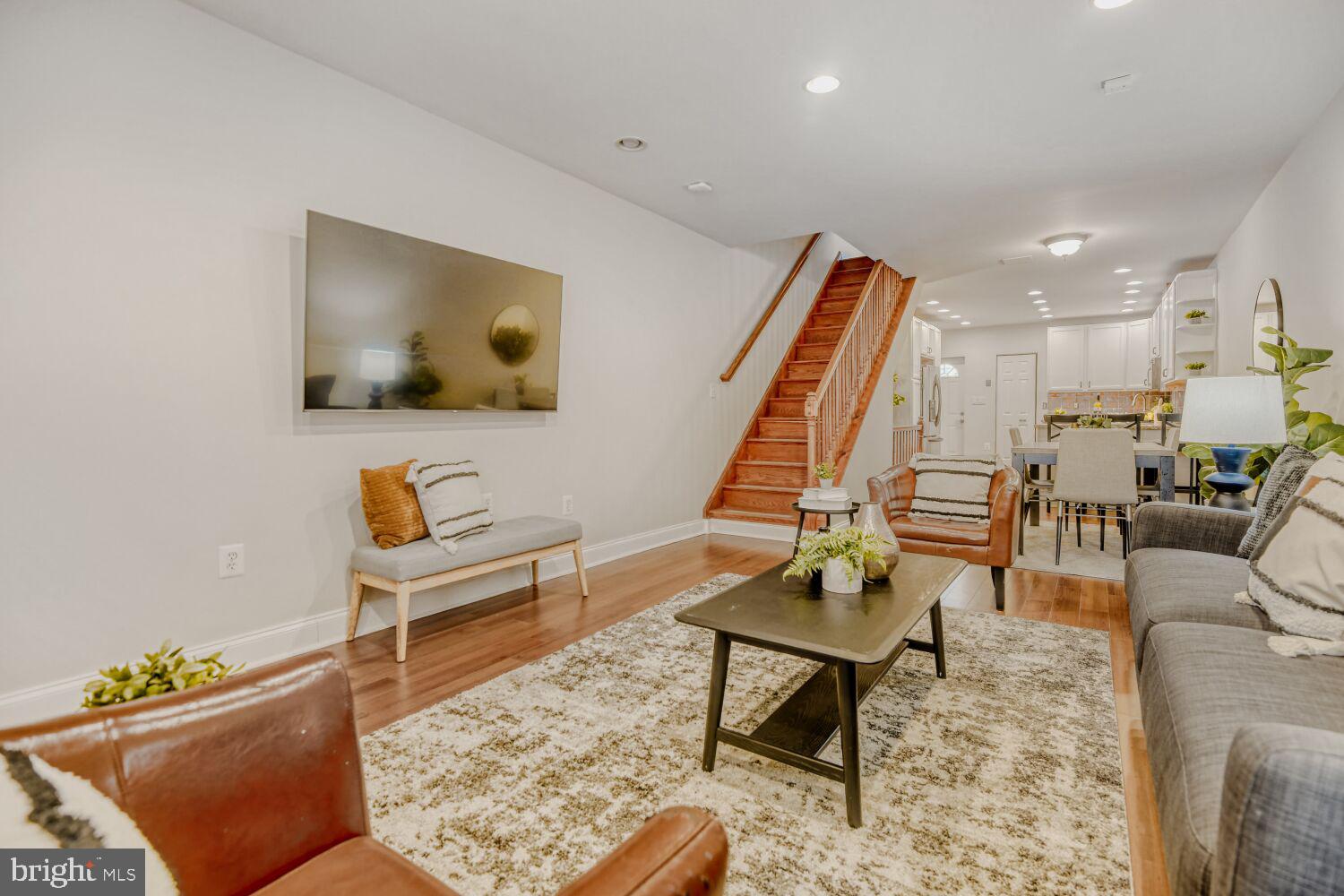 HAMPDEN HISTORIC DISTRICT - Residential