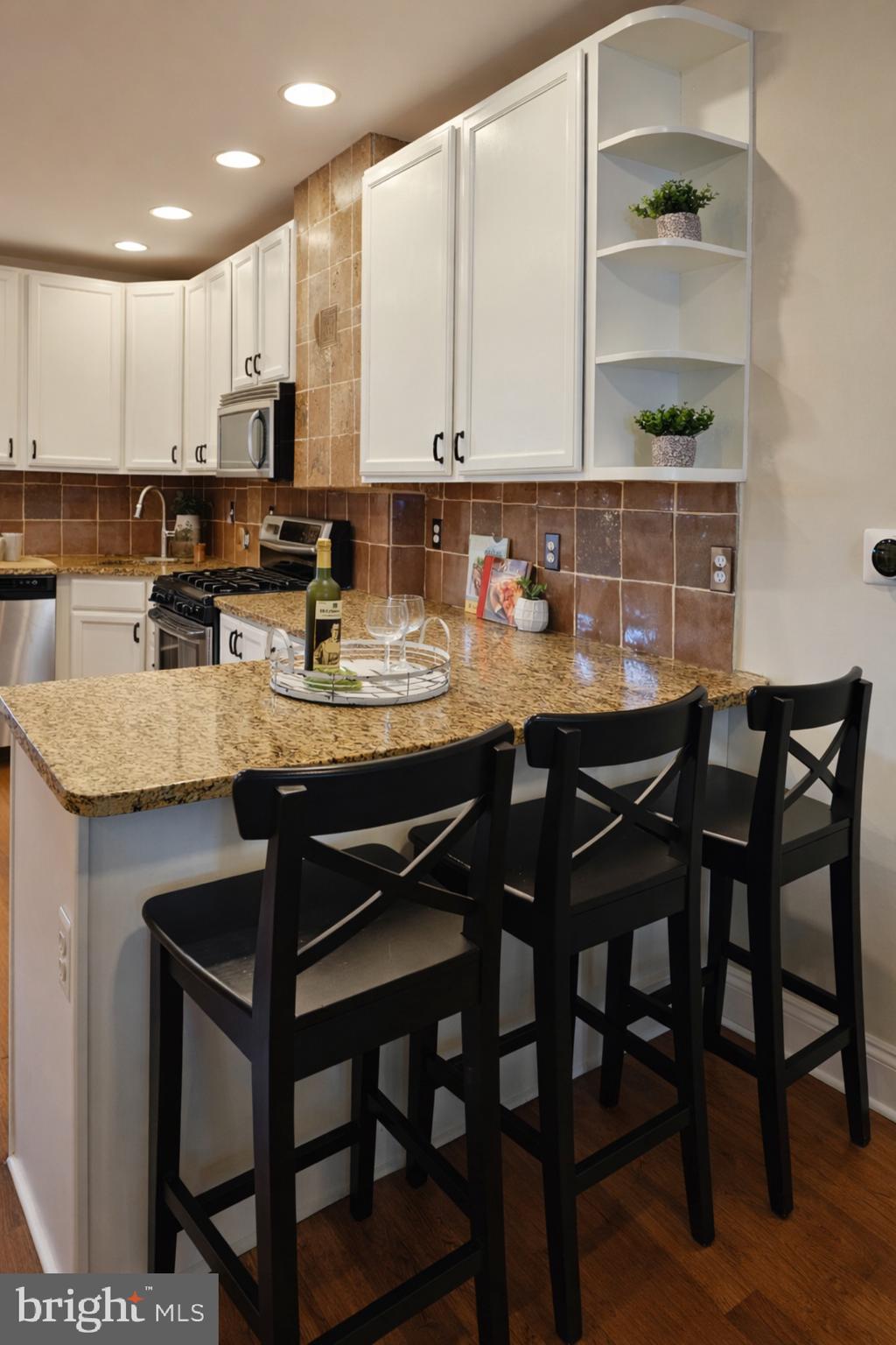 HAMPDEN HISTORIC DISTRICT - Residential