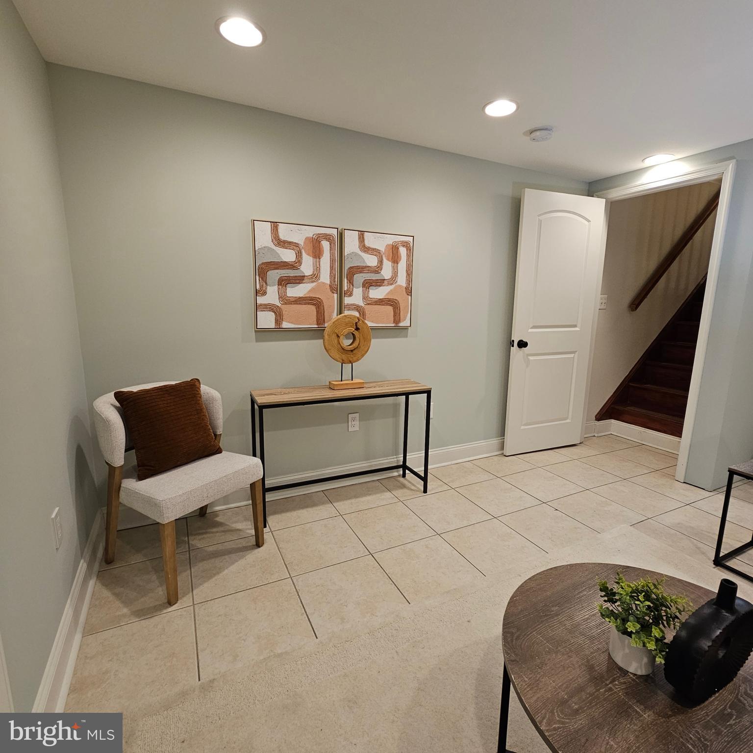 HAMPDEN HISTORIC DISTRICT - Residential