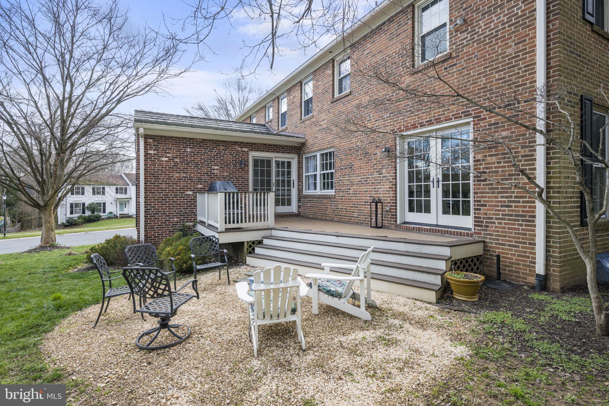 RIVER FALLS - Residential