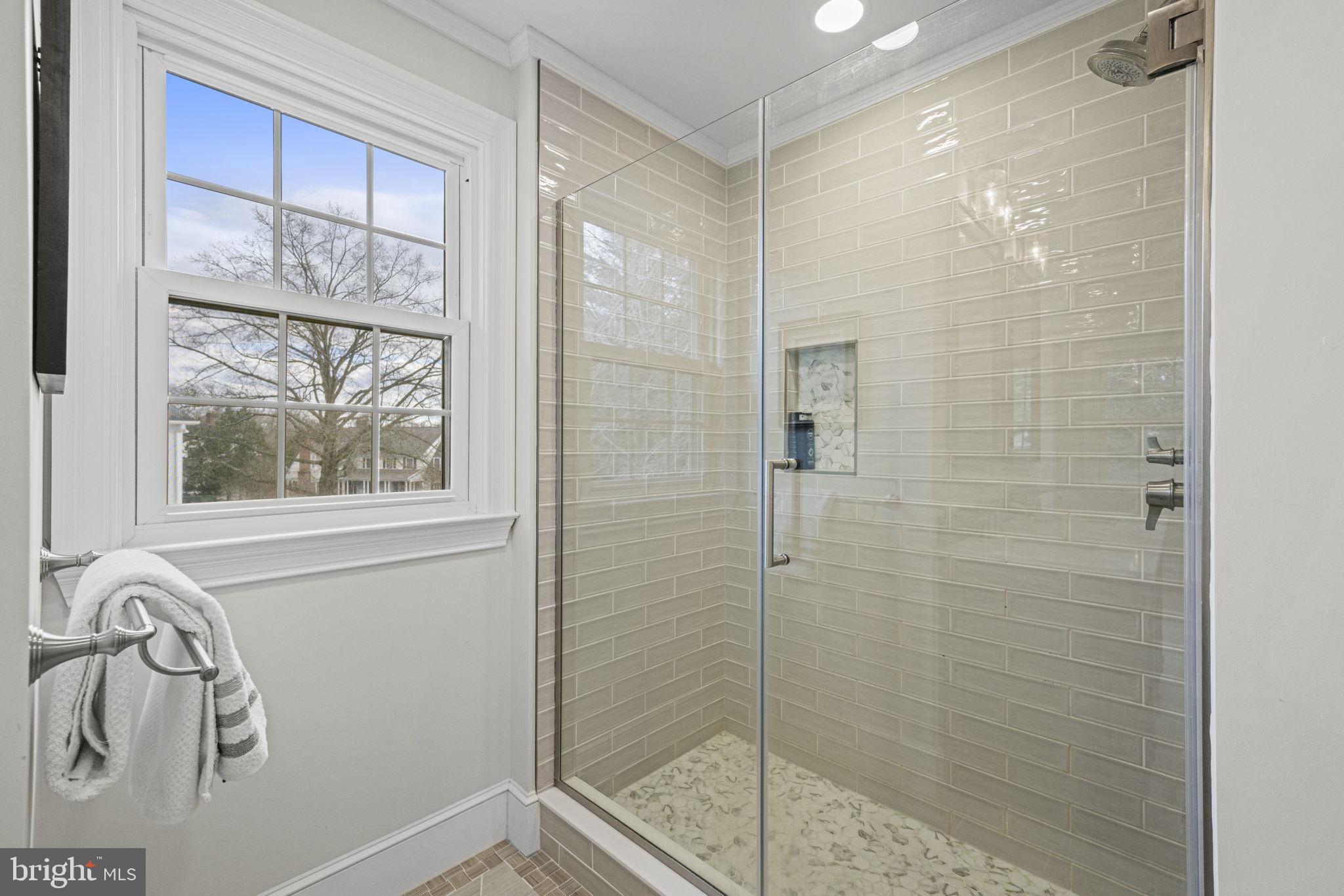 RIVER FALLS - Residential